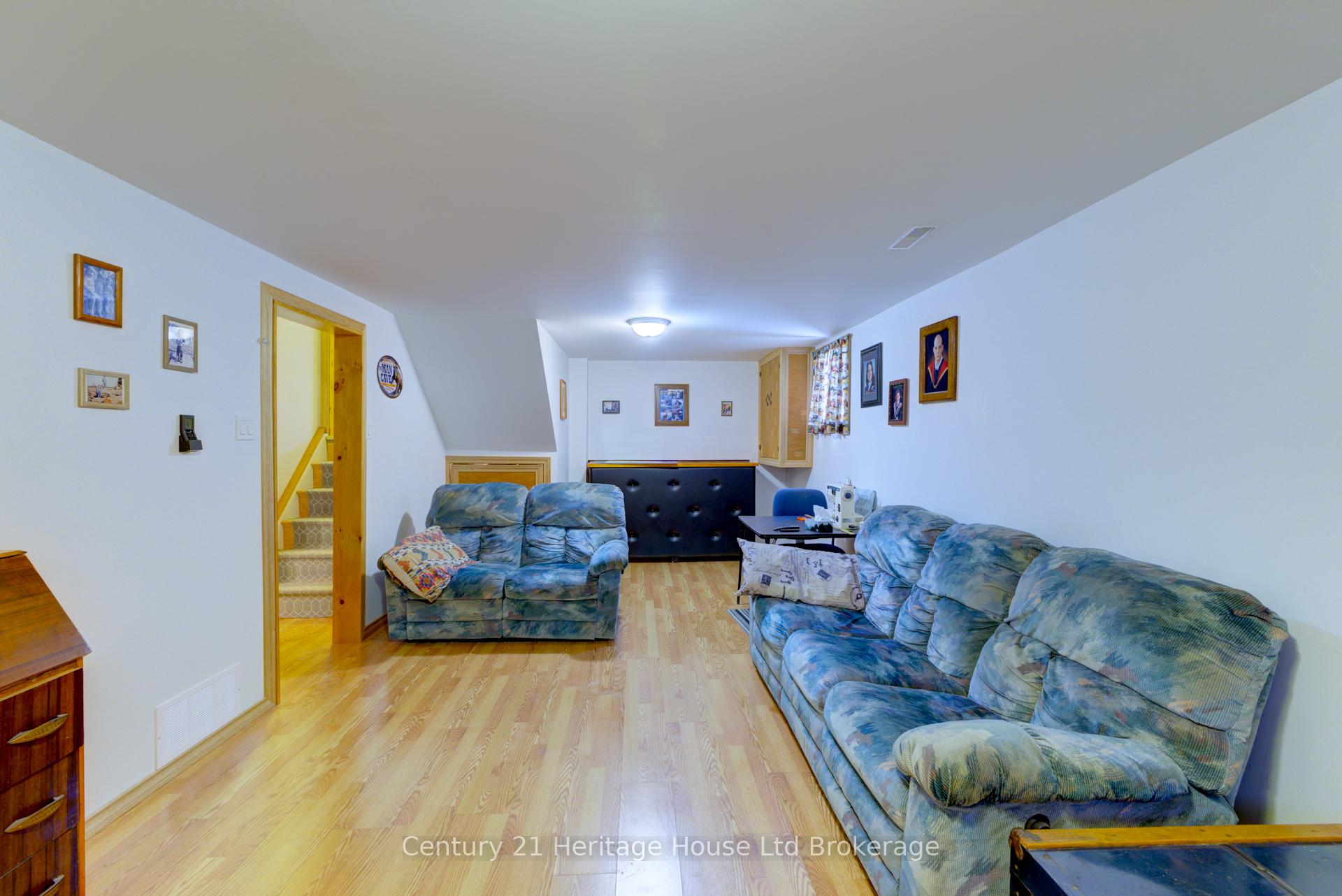Photo 23 of 72 Magnolia Drive, Brant, Paris — HOMEH