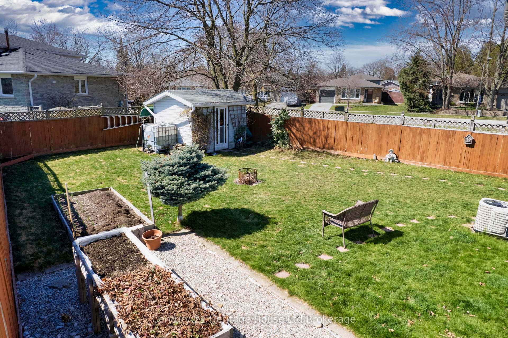 Photo 43 of 72 Magnolia Drive, Brant, Paris — HOMEH