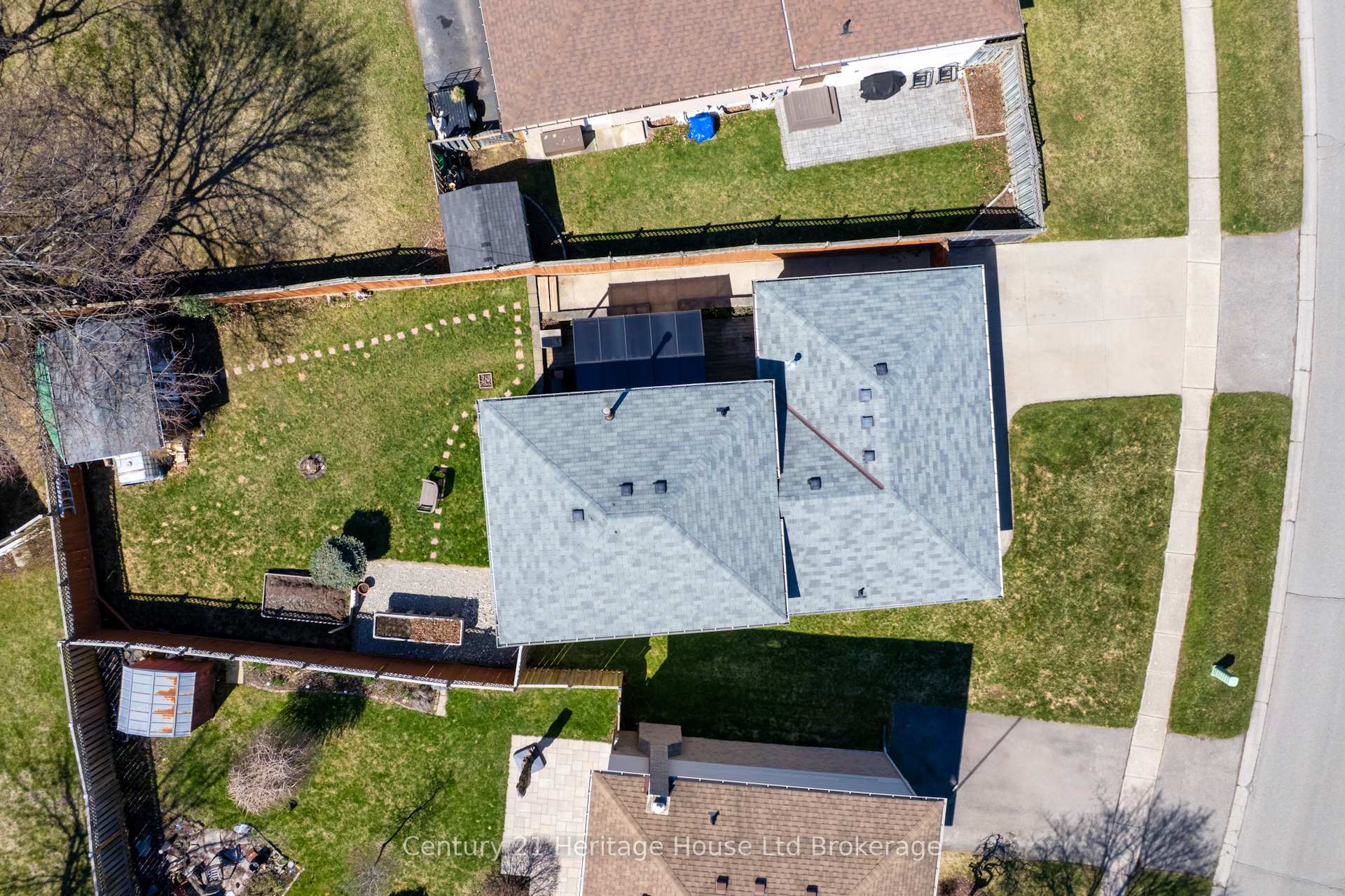 Photo 46 of 72 Magnolia Drive, Brant, Paris — HOMEH