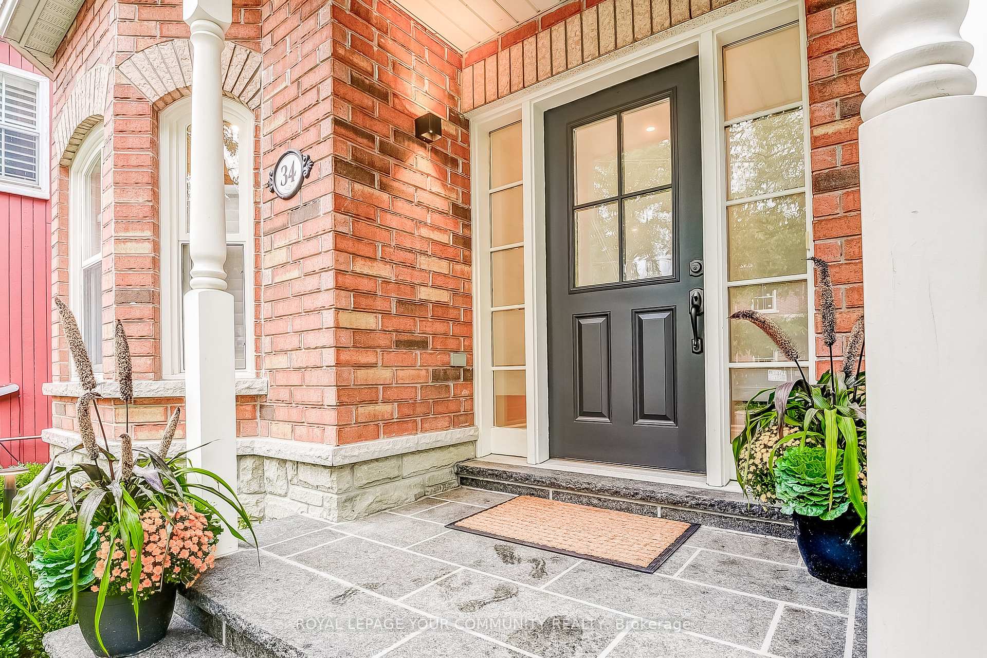 Photo 8 of 34 Washington Street, Markham, Old Markham Village — HOMEH
