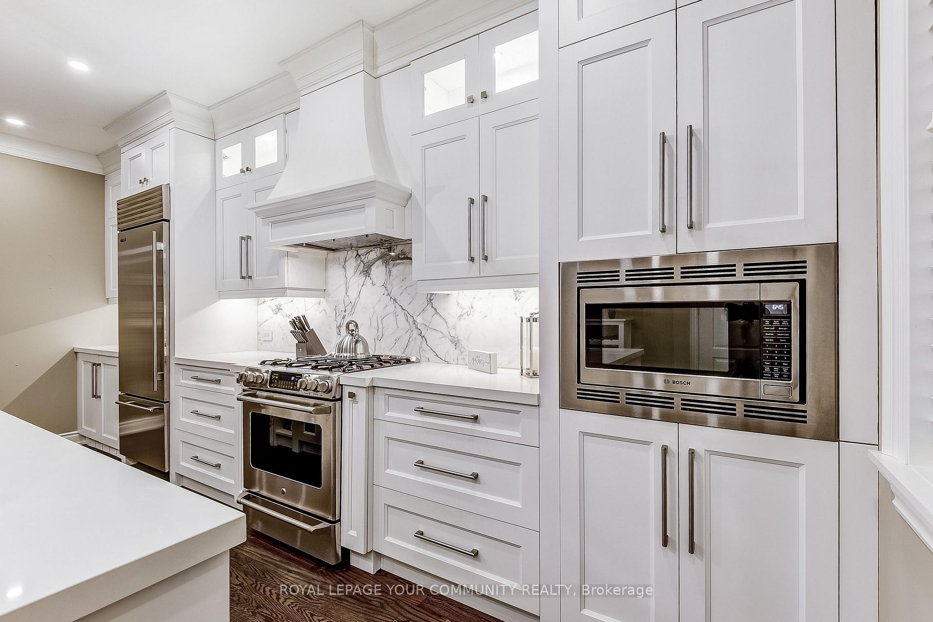 Photo 2 of 34 Washington Street, Markham, Old Markham Village — HOMEH