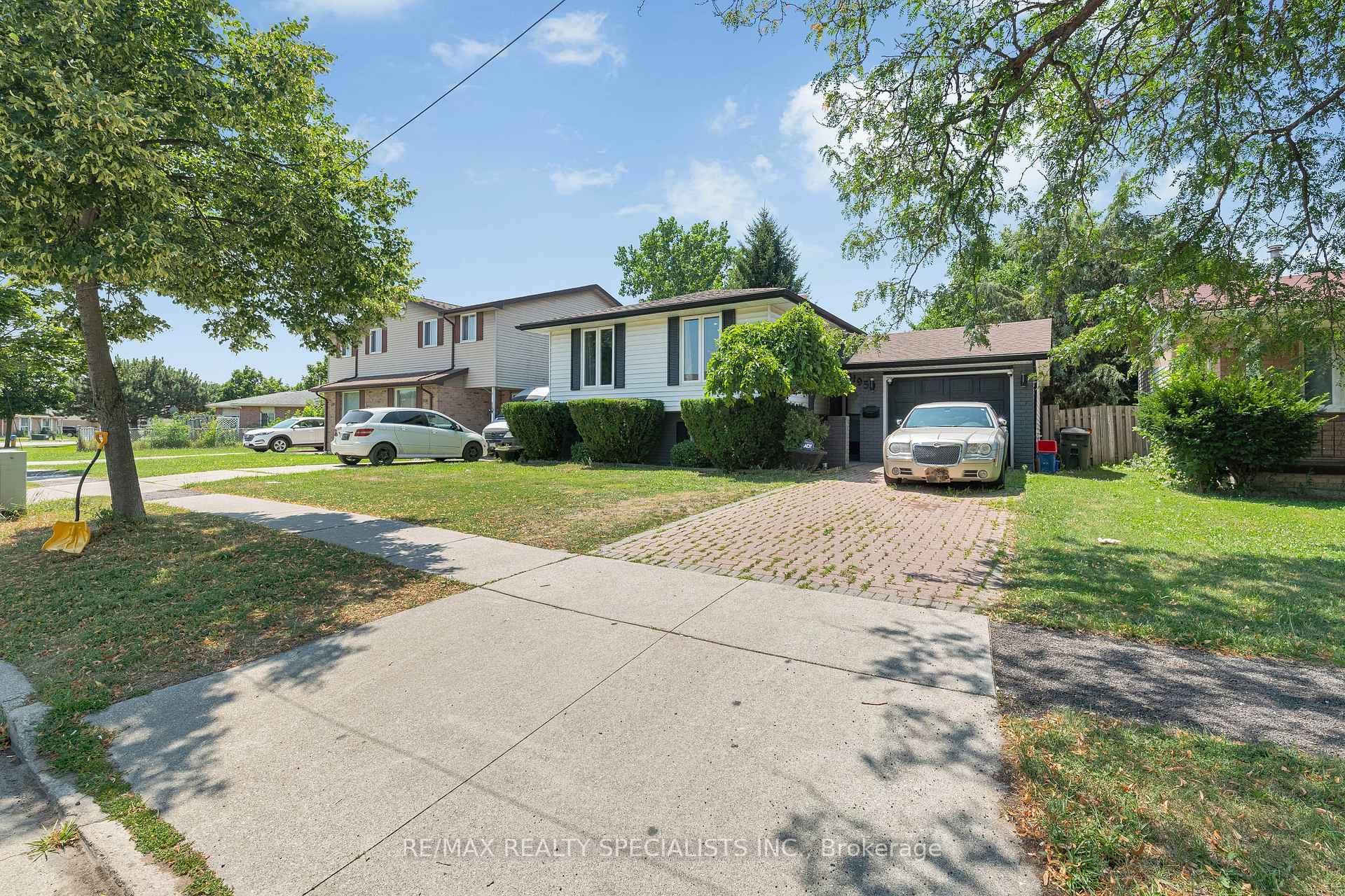 Front of 3195 Conservation Drive W