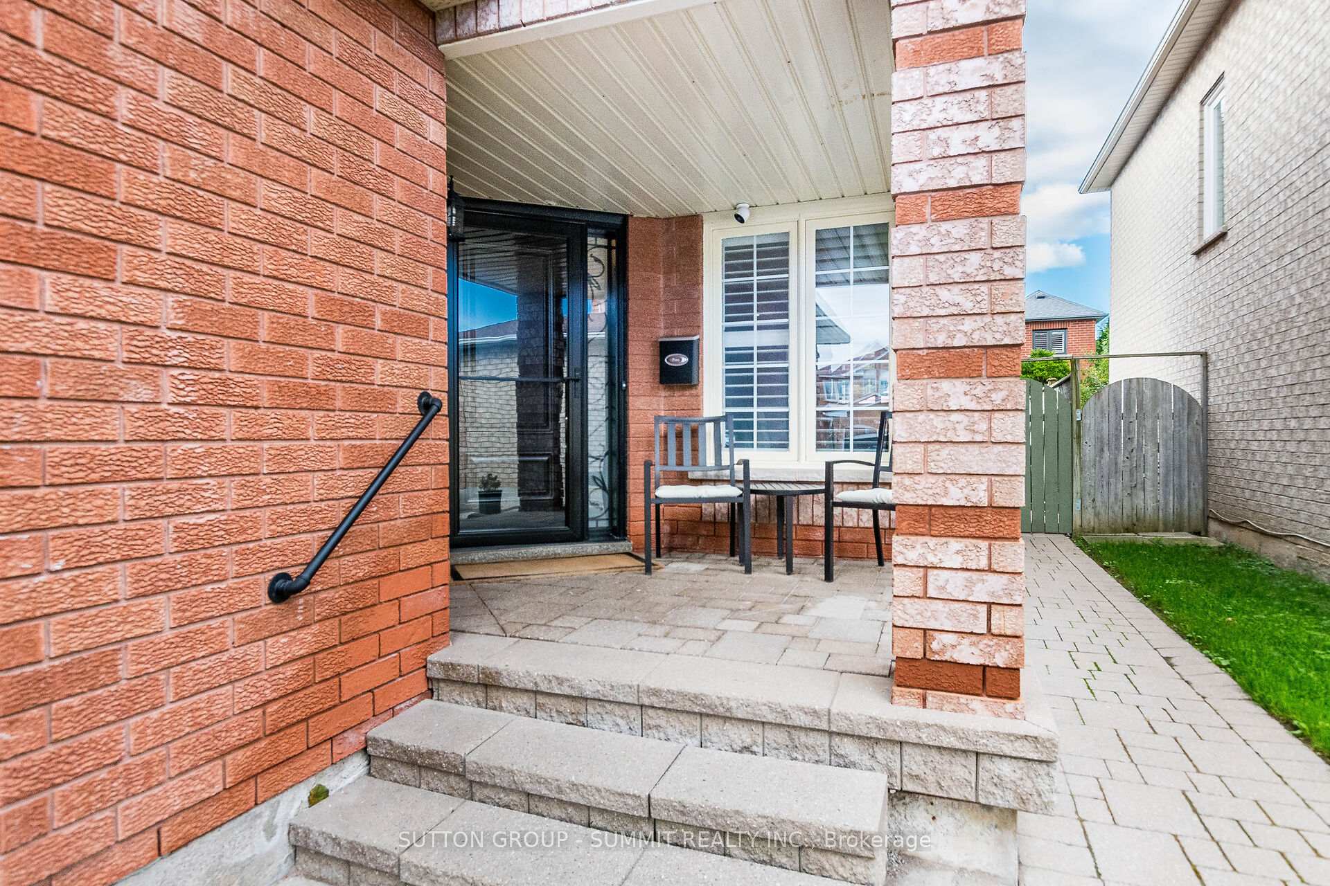 Photo 3 of 7205 Spyglass Crescent, Mississauga, Lisgar — HOMEH