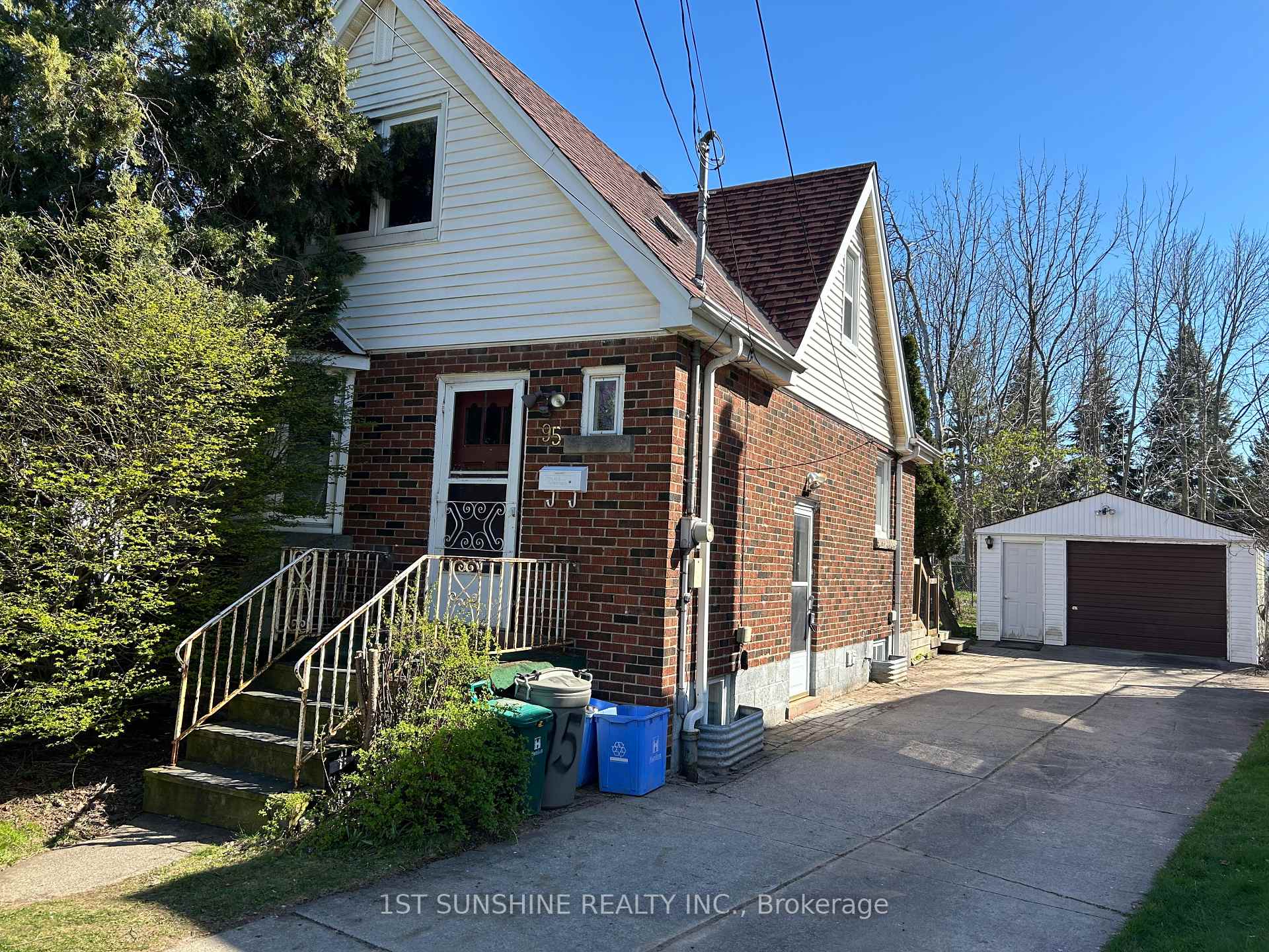 Photo 13 of 95 Glenmount Avenue, Hamilton, Ainslie Wood — HOMEH
