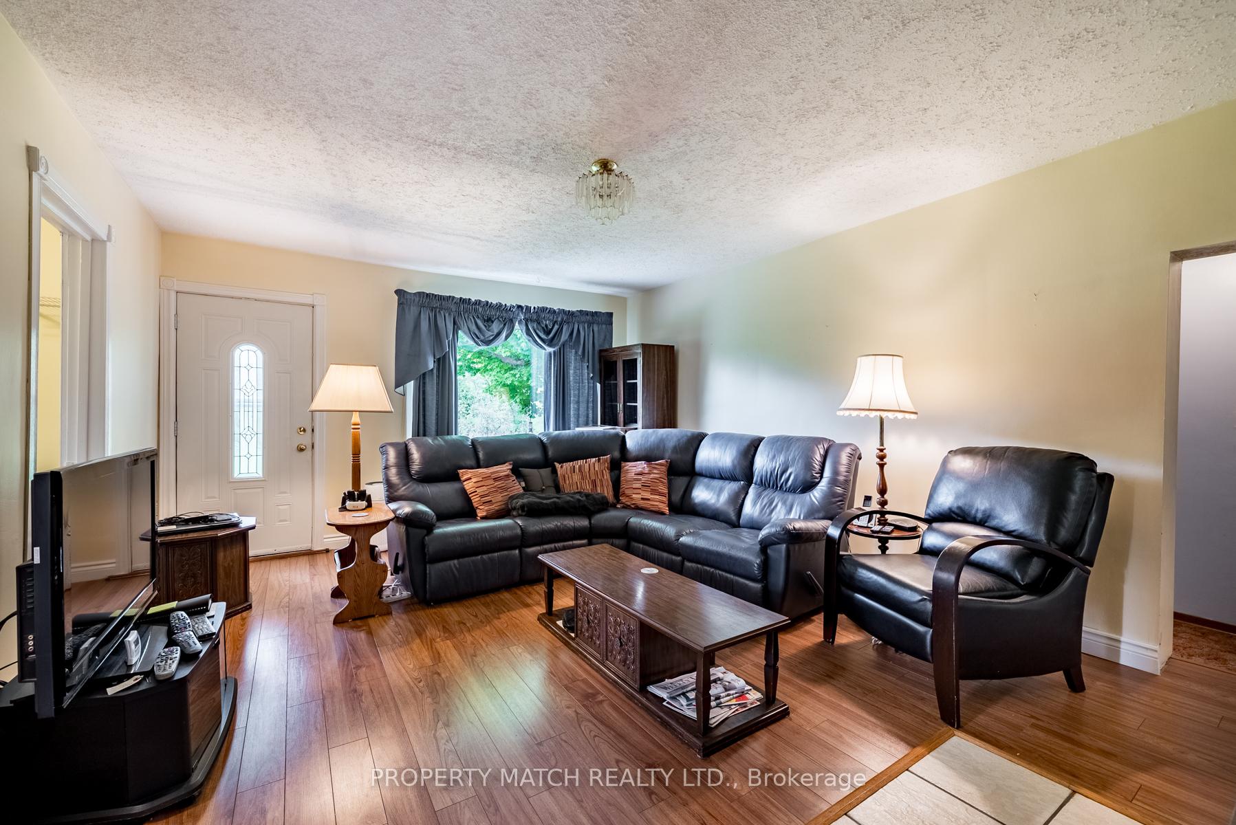 Photo 10 of 367 Stephens Mill Road, Clarington, Rural Clarington — HOMEH