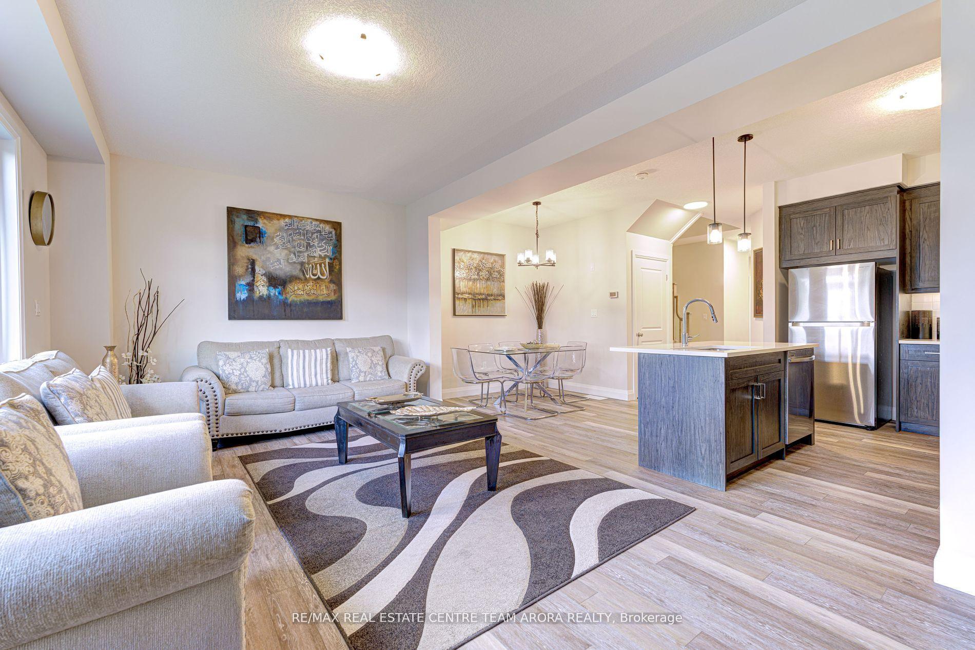 Photo 9 of Unit 7, 143 Elgin Street N, Cambridge — HOMEH