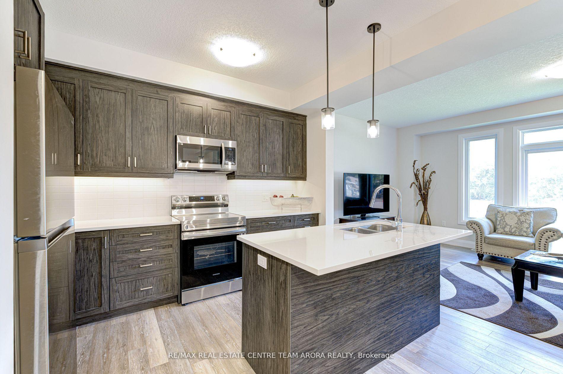 Photo 8 of Unit 7, 143 Elgin Street N, Cambridge — HOMEH