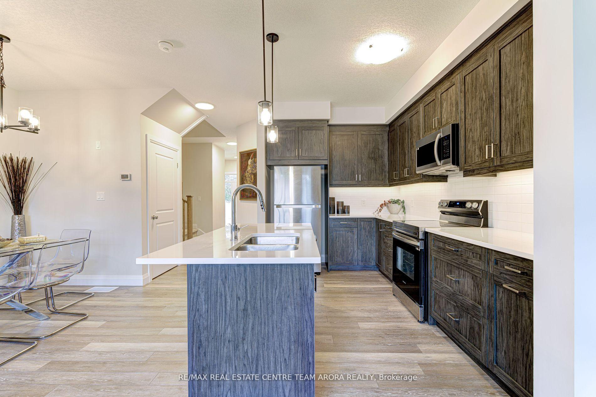 Photo 16 of Unit 7, 143 Elgin Street N, Cambridge — HOMEH