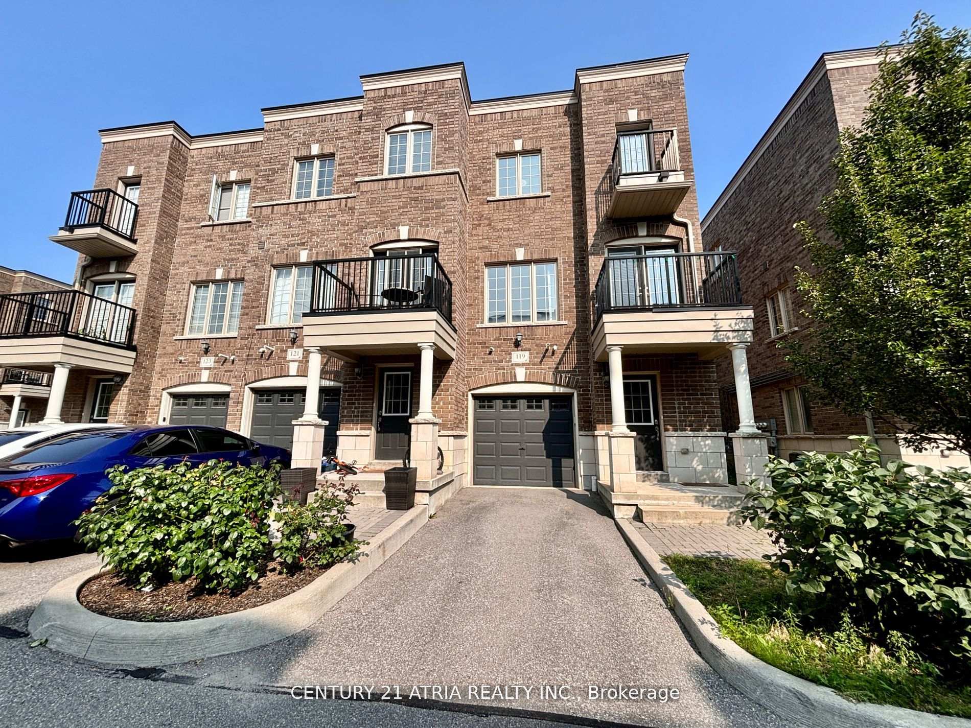Photo 1 of 119 Ferris Square, Clarington, Courtice — HOMEH