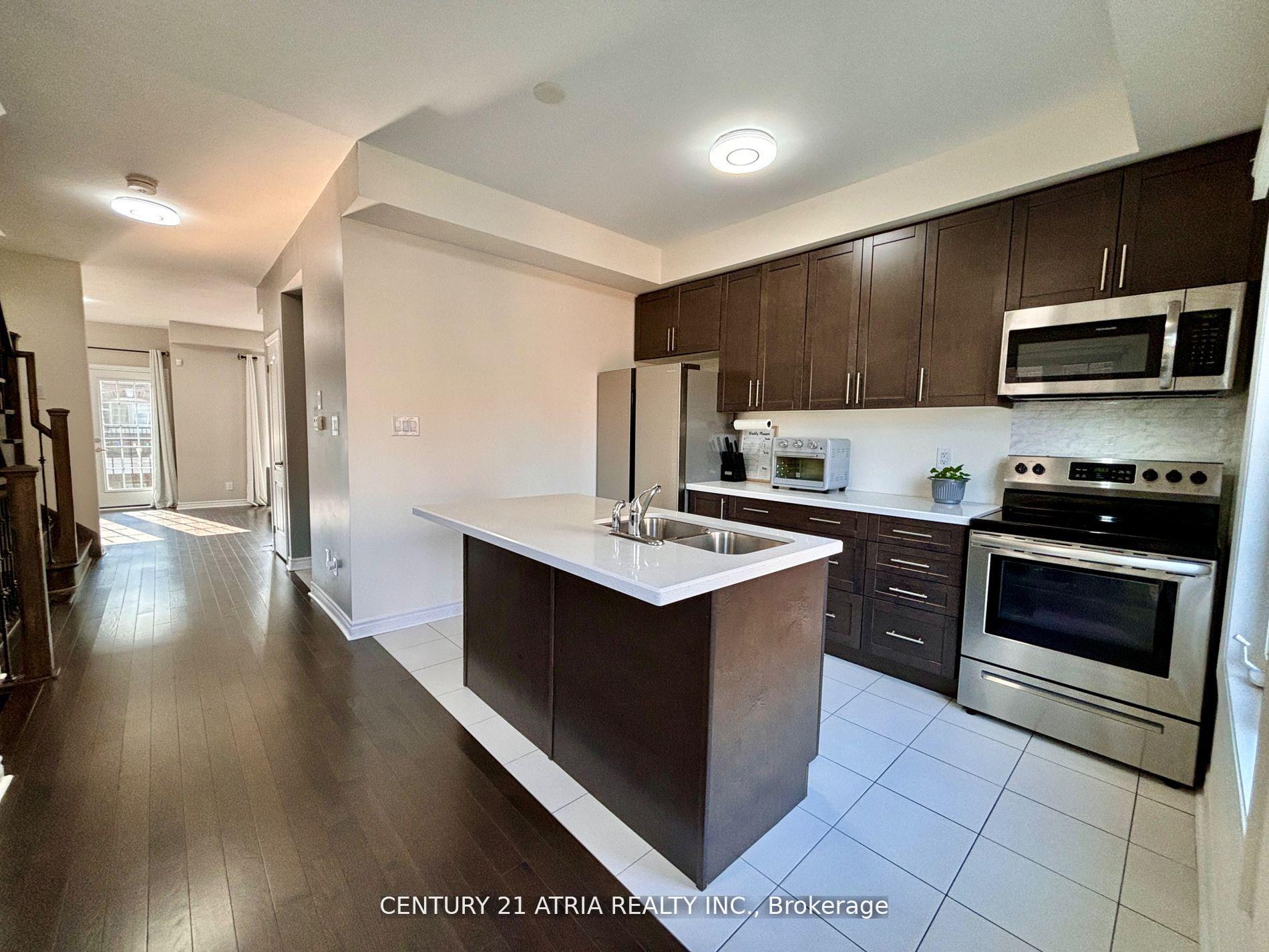 Photo 7 of 119 Ferris Square, Clarington, Courtice — HOMEH