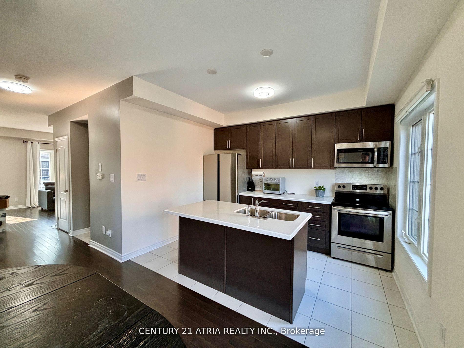 Photo 14 of 119 Ferris Square, Clarington, Courtice — HOMEH