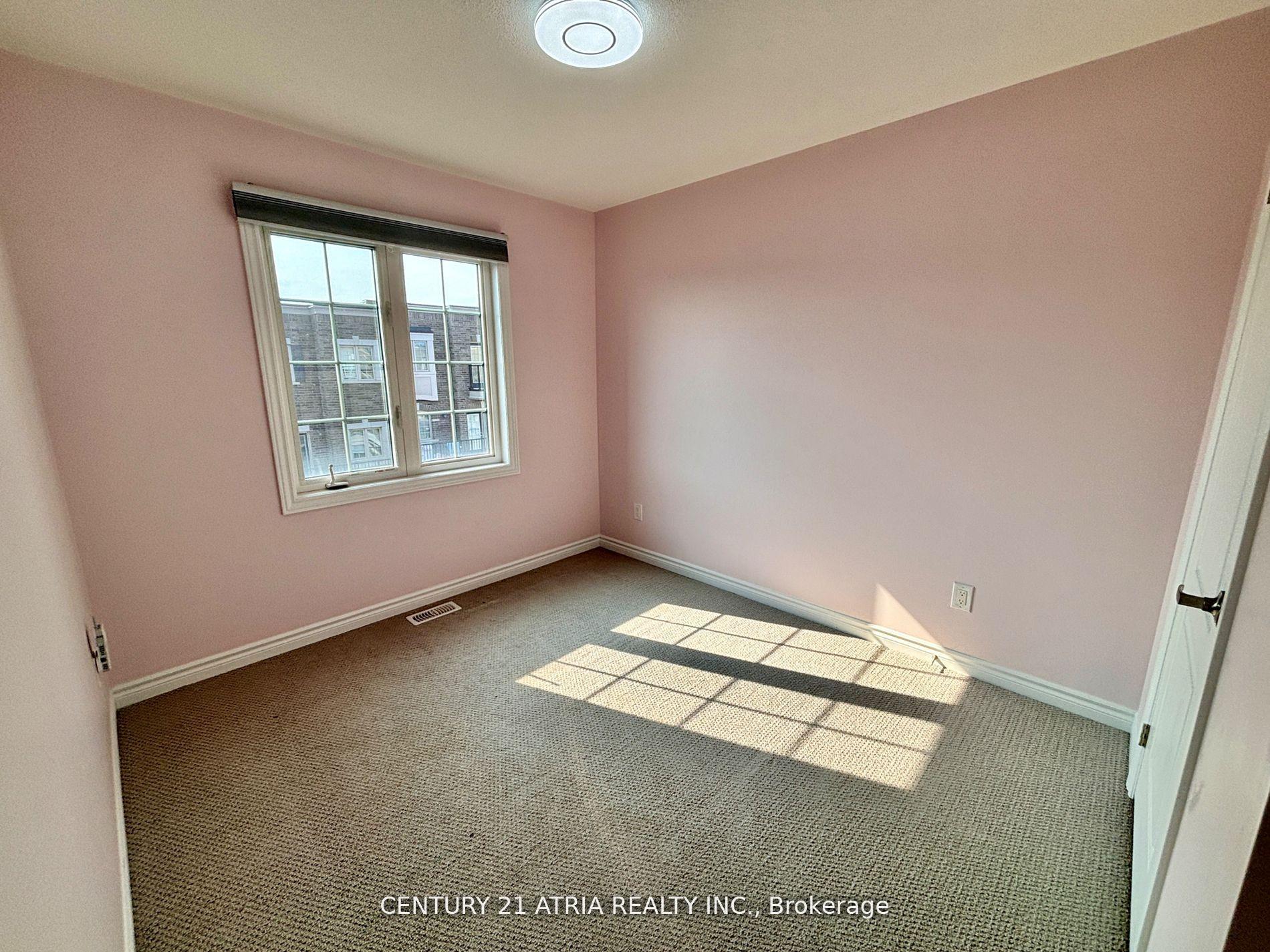 Photo 22 of 119 Ferris Square, Clarington, Courtice — HOMEH