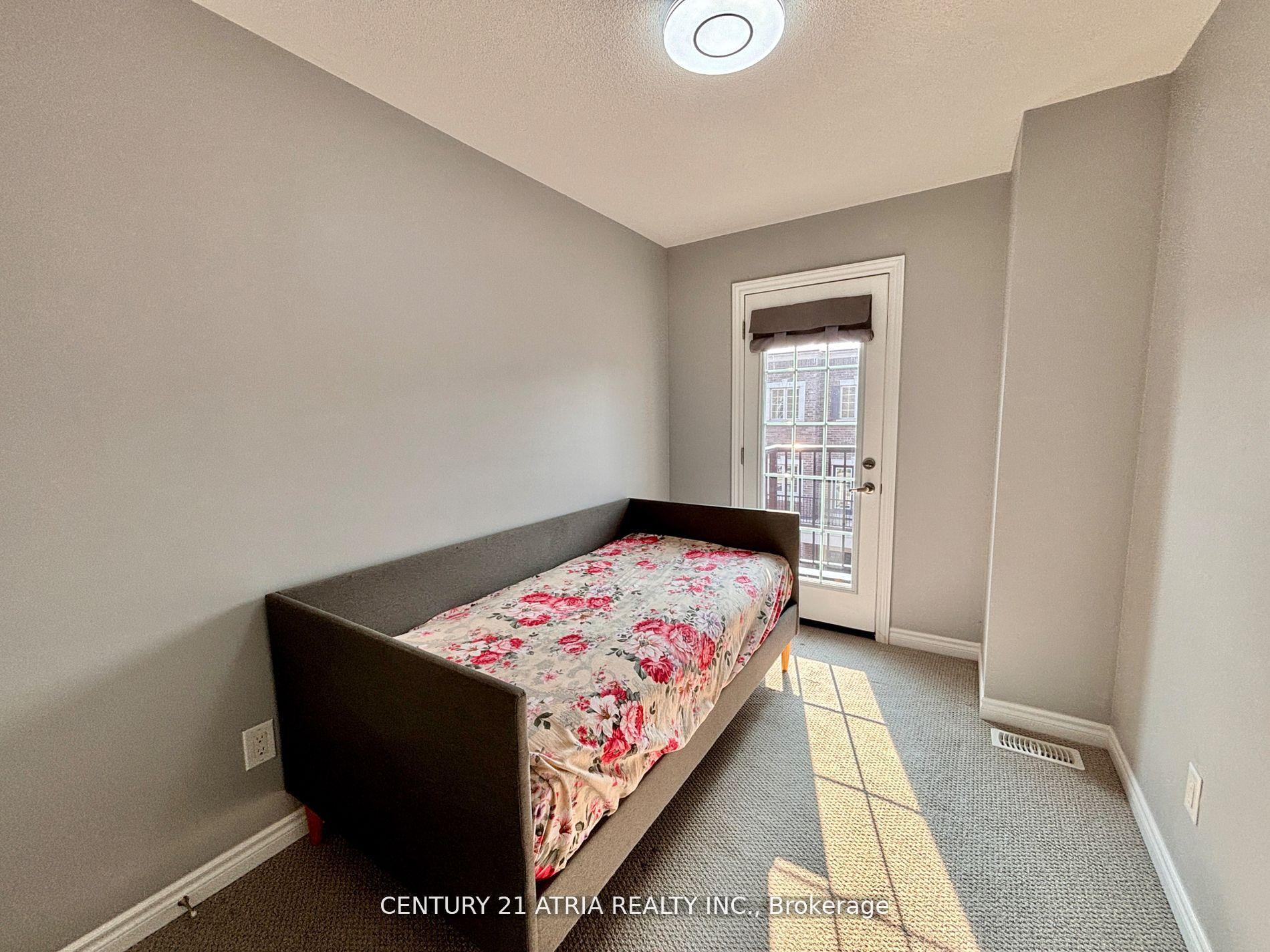 Photo 16 of 119 Ferris Square, Clarington, Courtice — HOMEH