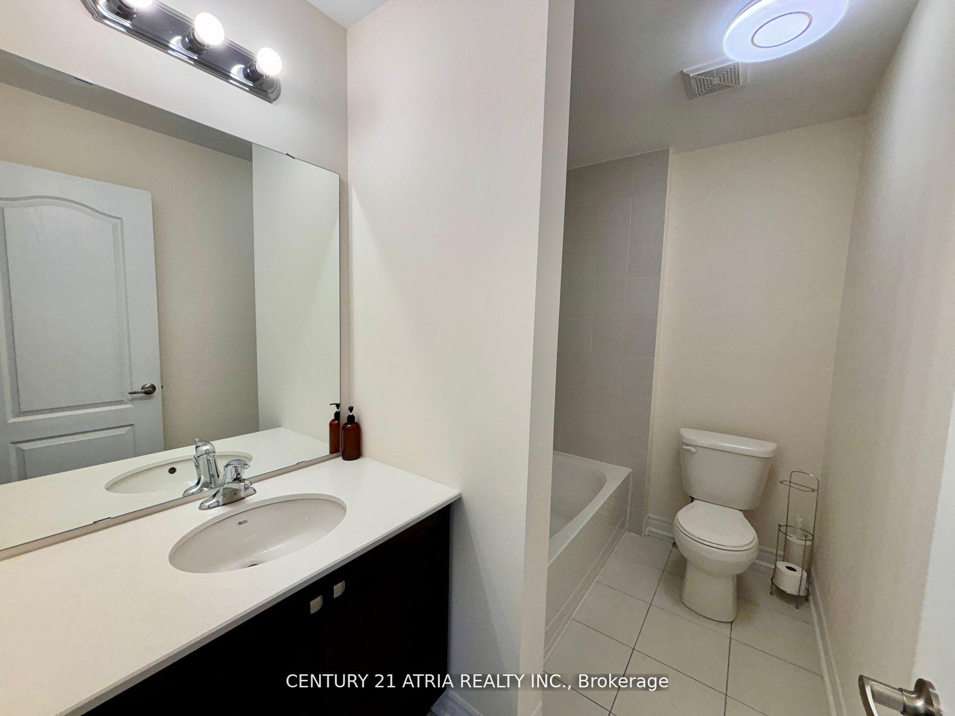 Photo 18 of 119 Ferris Square, Clarington, Courtice — HOMEH
