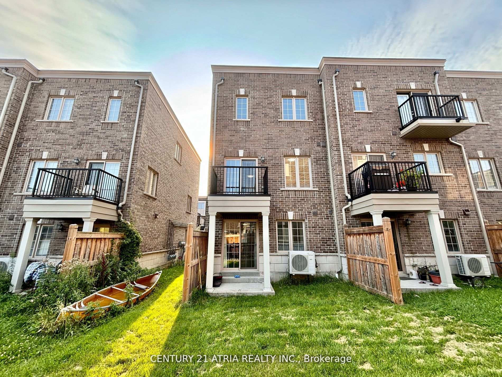 Photo 28 of 119 Ferris Square, Clarington, Courtice — HOMEH