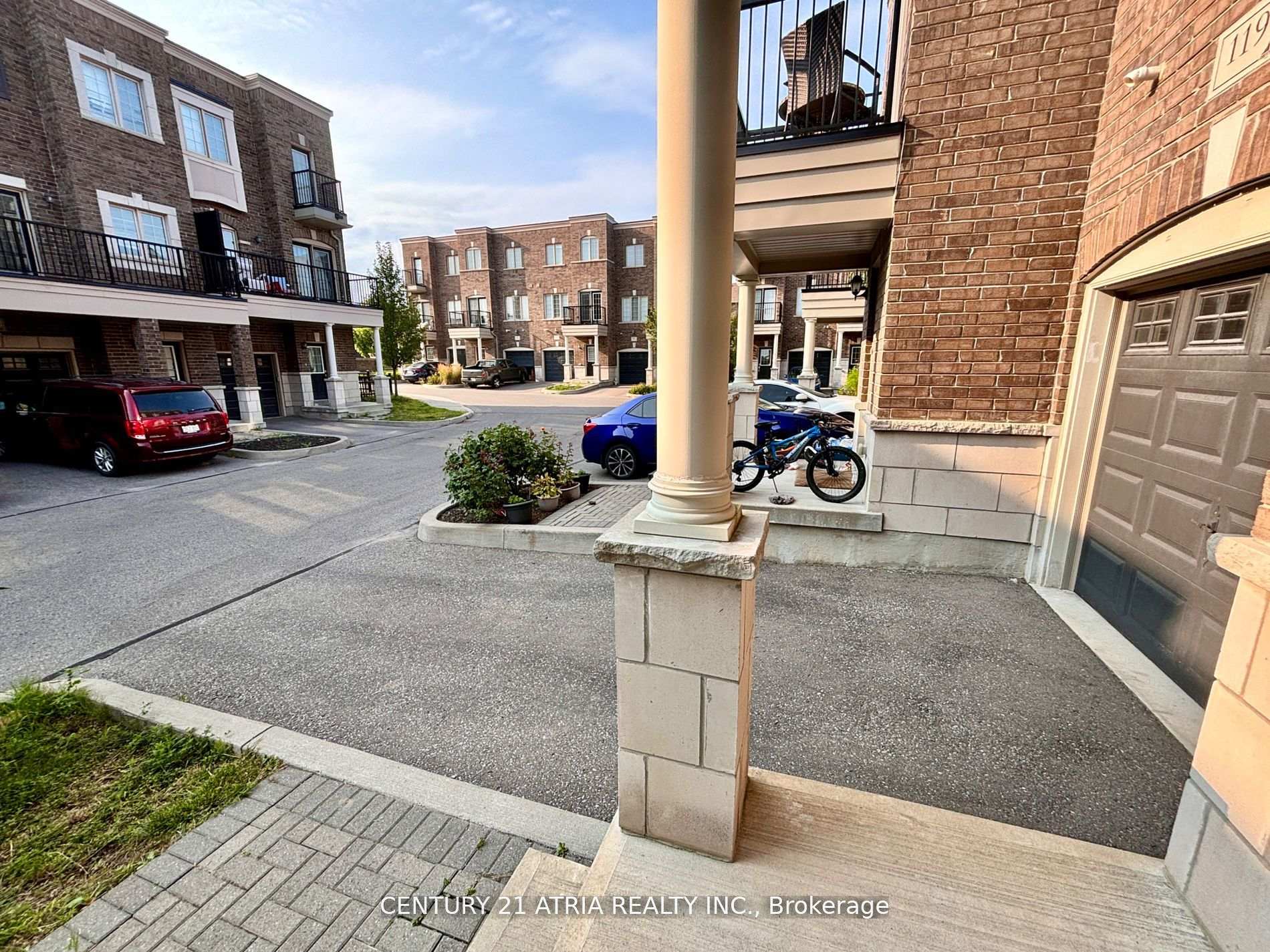 Photo 39 of 119 Ferris Square, Clarington, Courtice — HOMEH