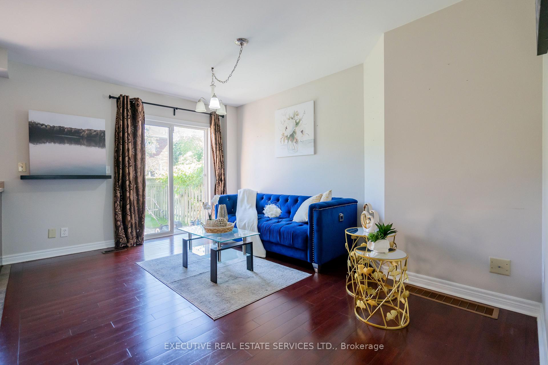 Photo 4 of 12 Heartview Road, Brampton, Sandringham-Wellington — HOMEH