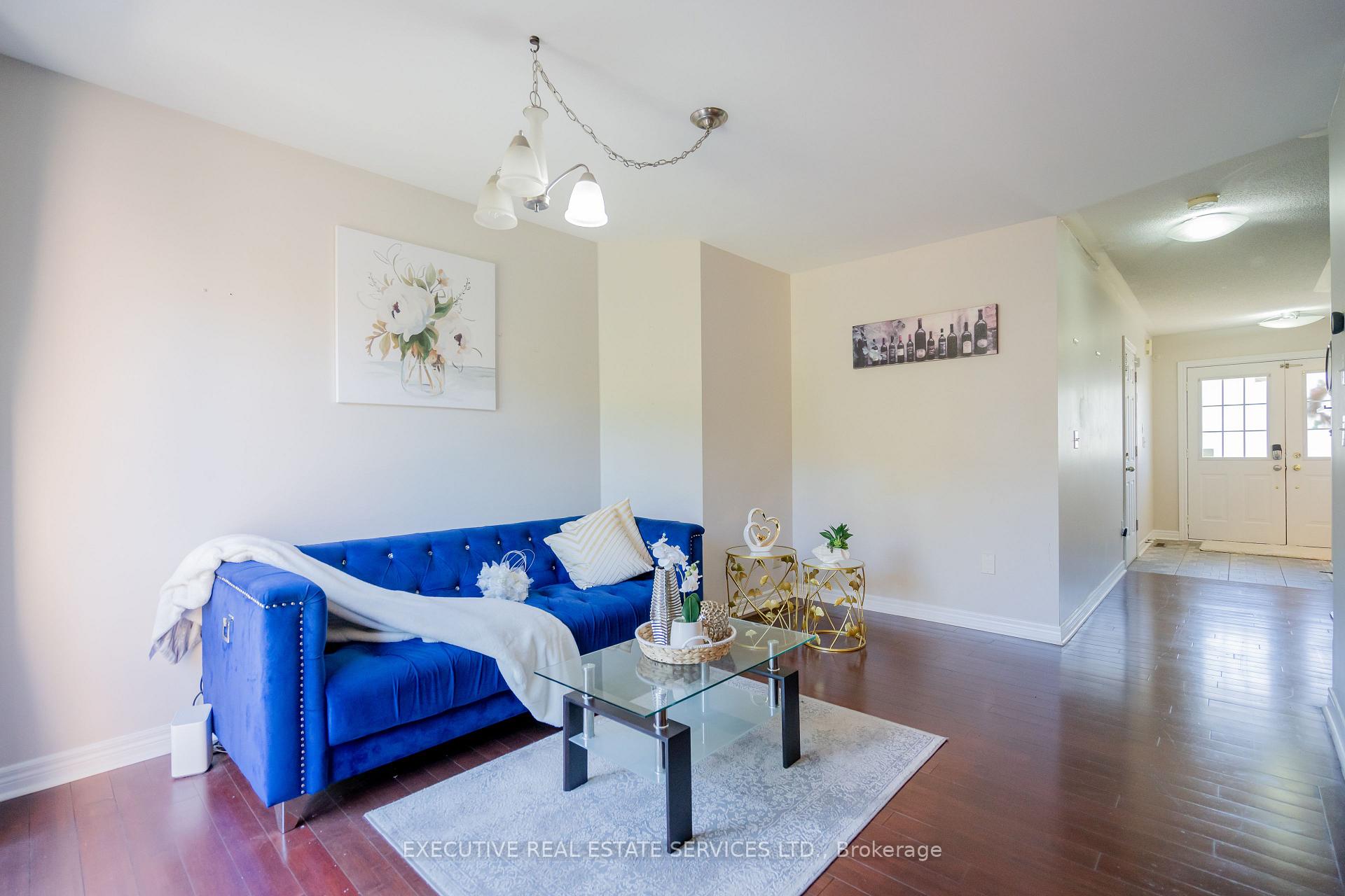 Photo 6 of 12 Heartview Road, Brampton, Sandringham-Wellington — HOMEH