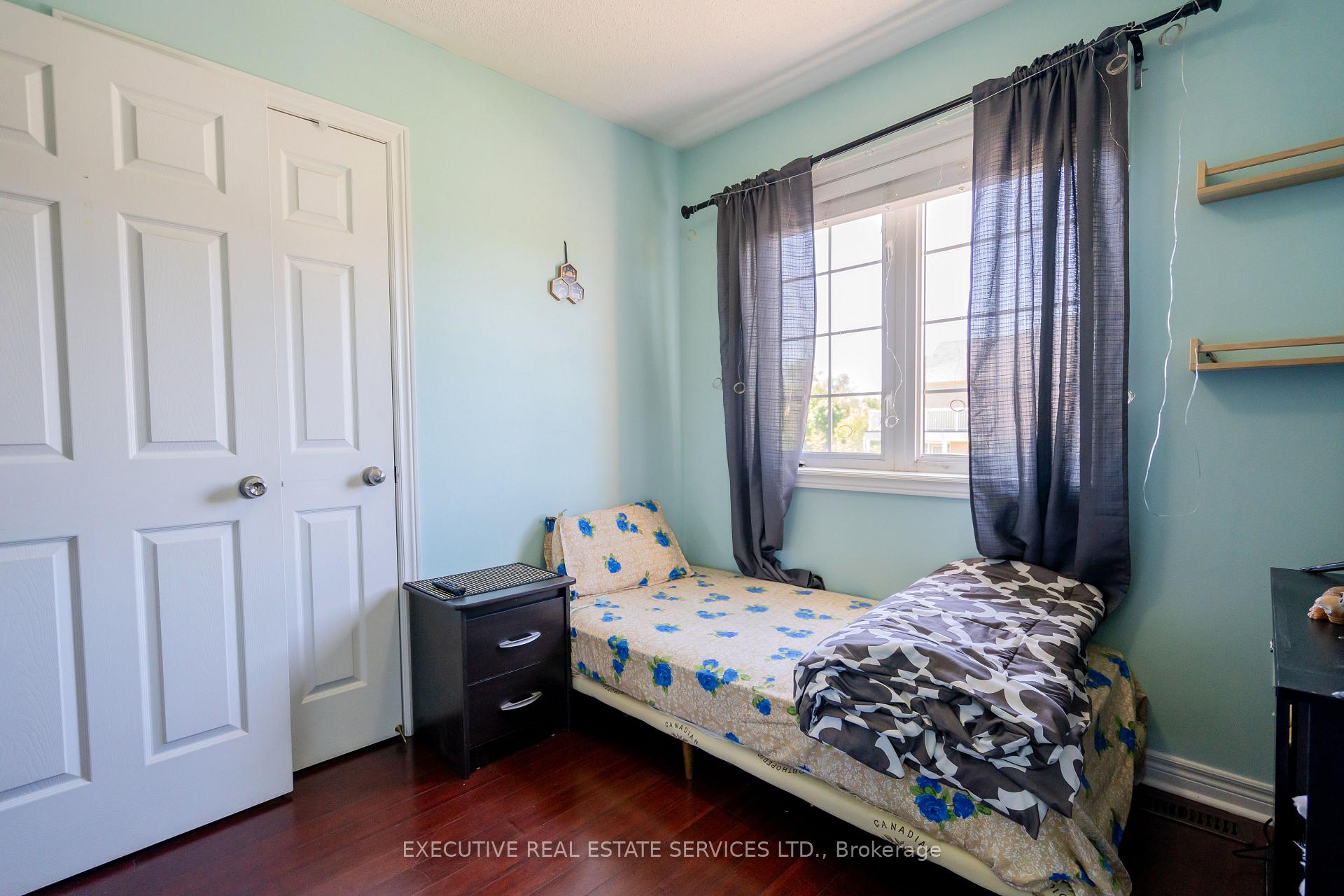 Photo 37 of 12 Heartview Road, Brampton, Sandringham-Wellington — HOMEH
