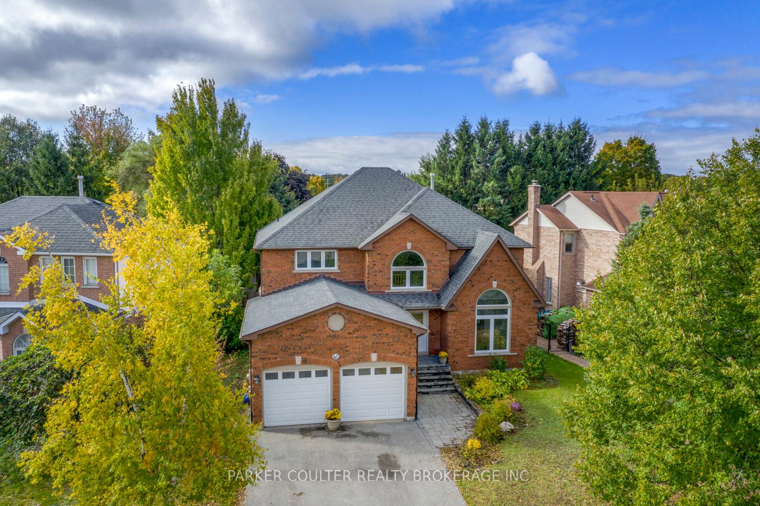 Photo 1 of 40 Ford Street, Barrie, West Bayfield — HOMEH