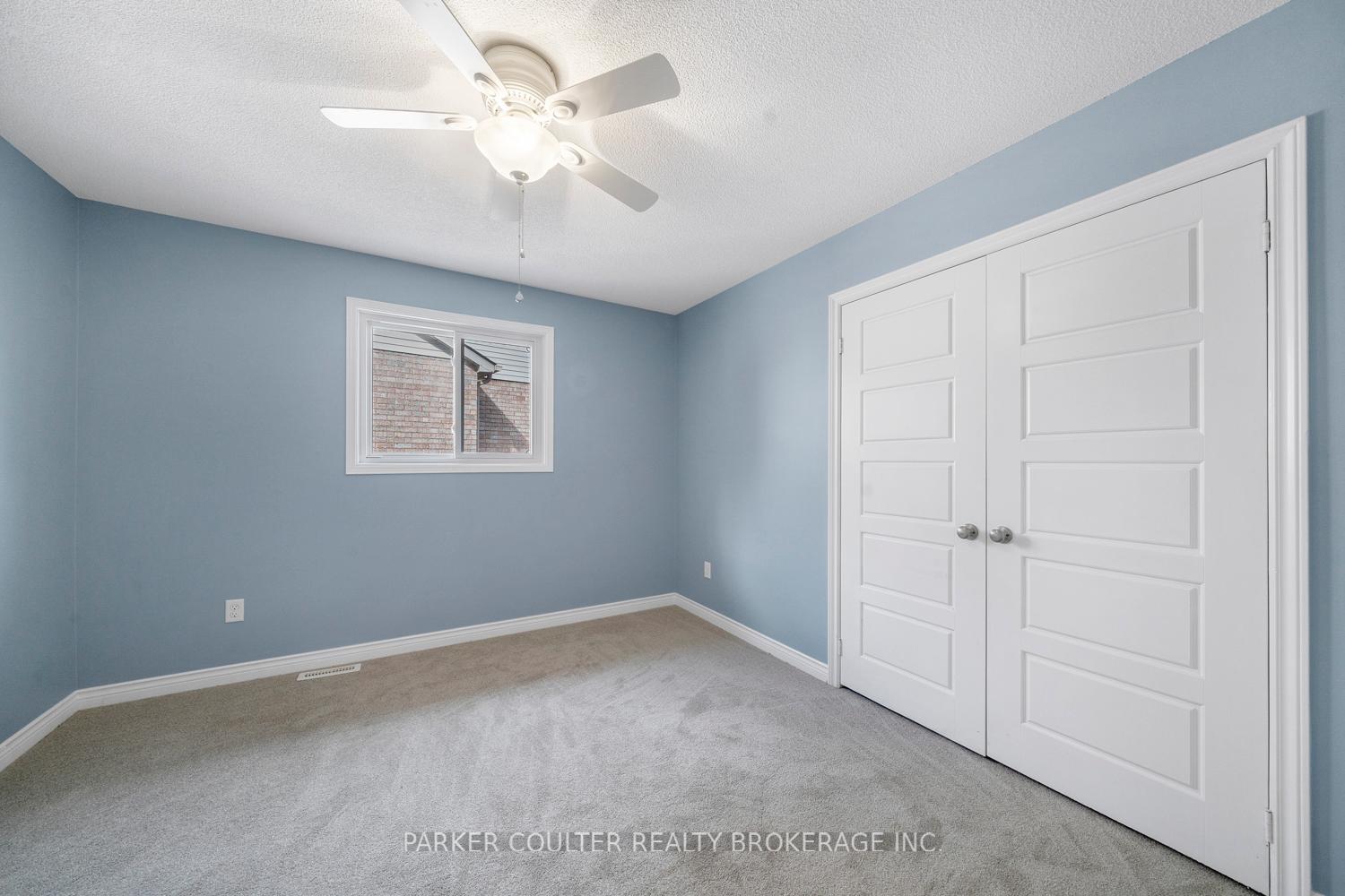 Photo 34 of 40 Ford Street, Barrie, West Bayfield — HOMEH