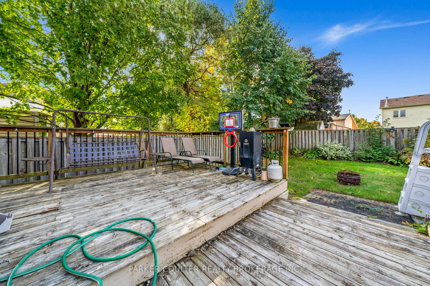 Photo 33 of 40 Ford Street, Barrie, West Bayfield — HOMEH