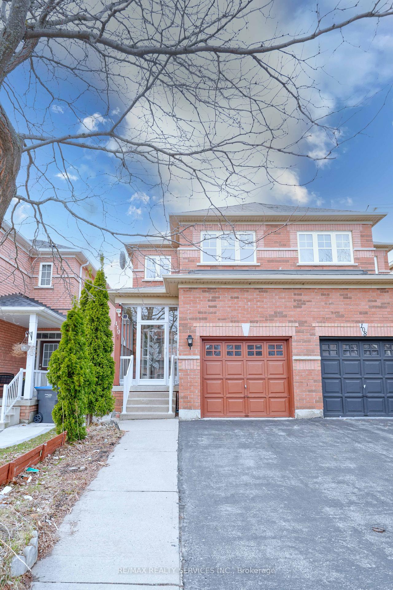 Photo 2 of 110 Nathaniel Crescent, Brampton, Brampton West — HOMEH