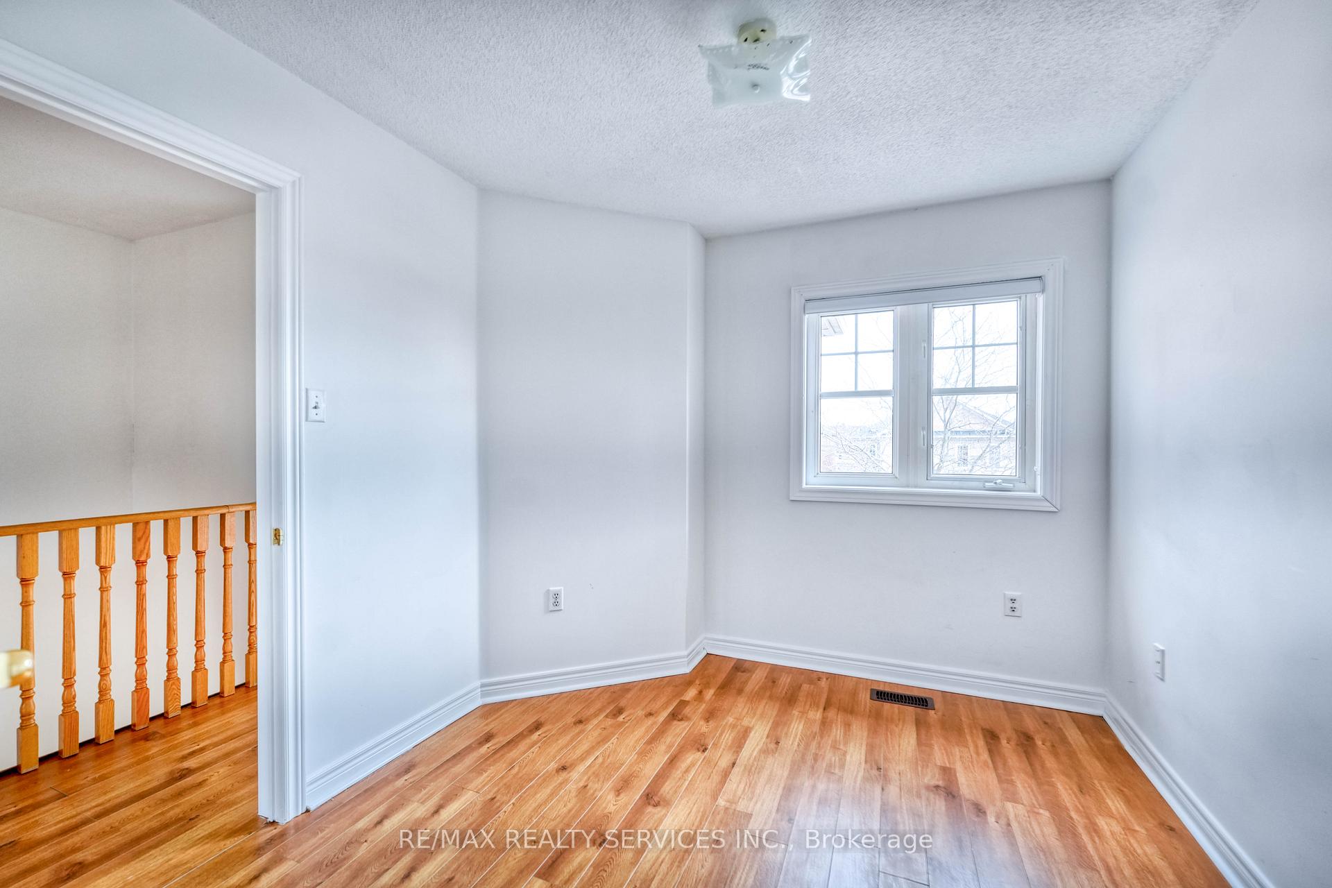 Photo 19 of 110 Nathaniel Crescent, Brampton, Brampton West — HOMEH