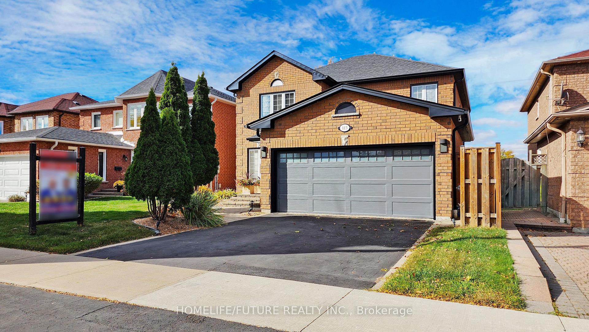 Front of 113 Dali Crescent