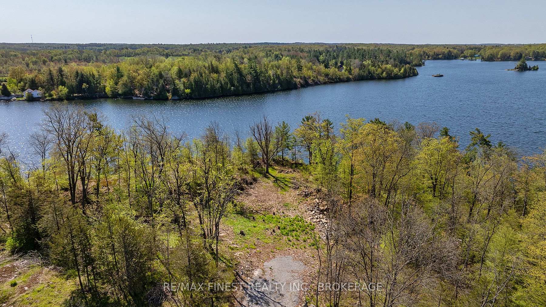 Photo 10 of 16 Chickadee Lane, Frontenac, Frontenac South — HOMEH