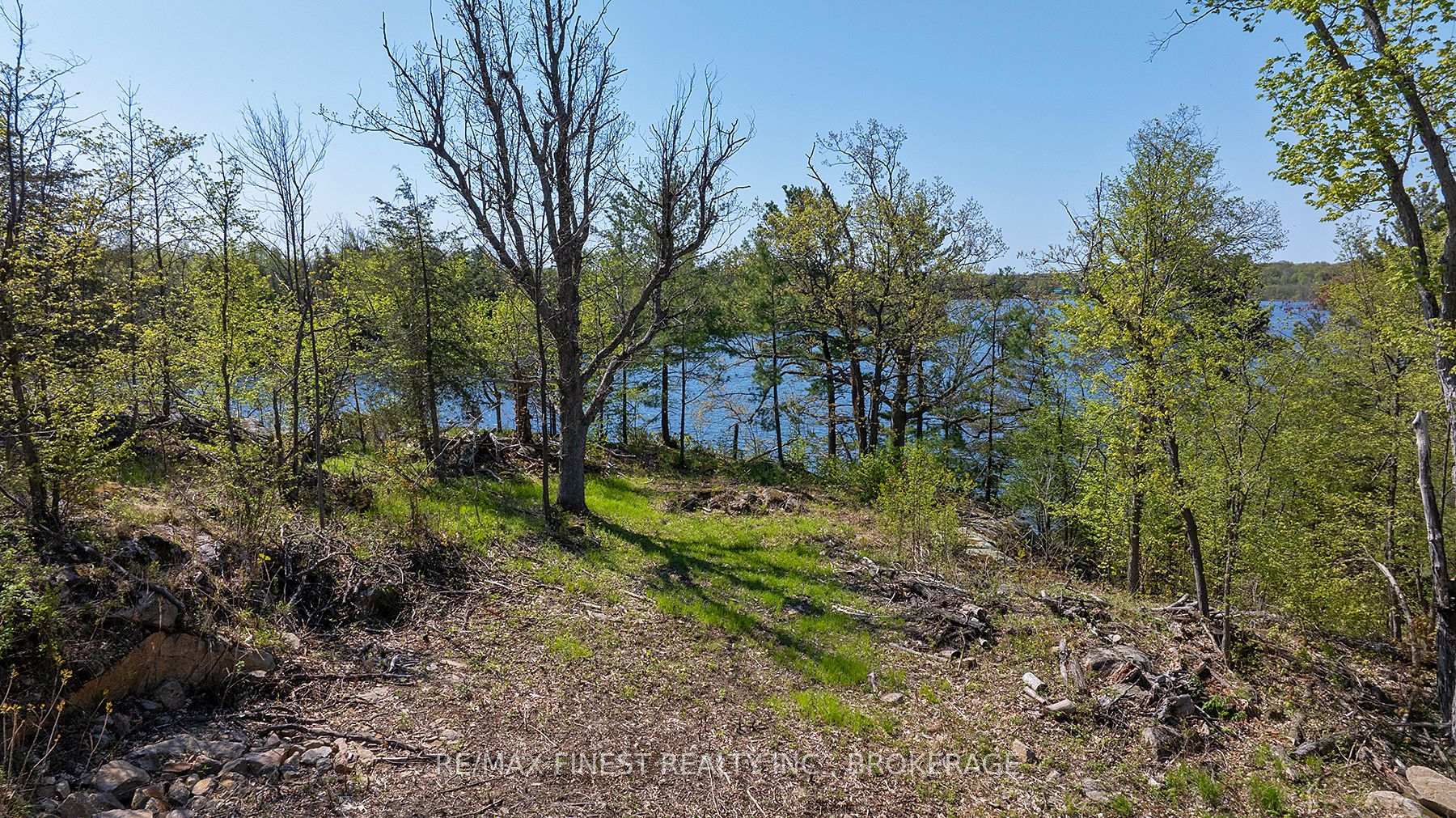 Photo 8 of 16 Chickadee Lane, Frontenac, Frontenac South — HOMEH