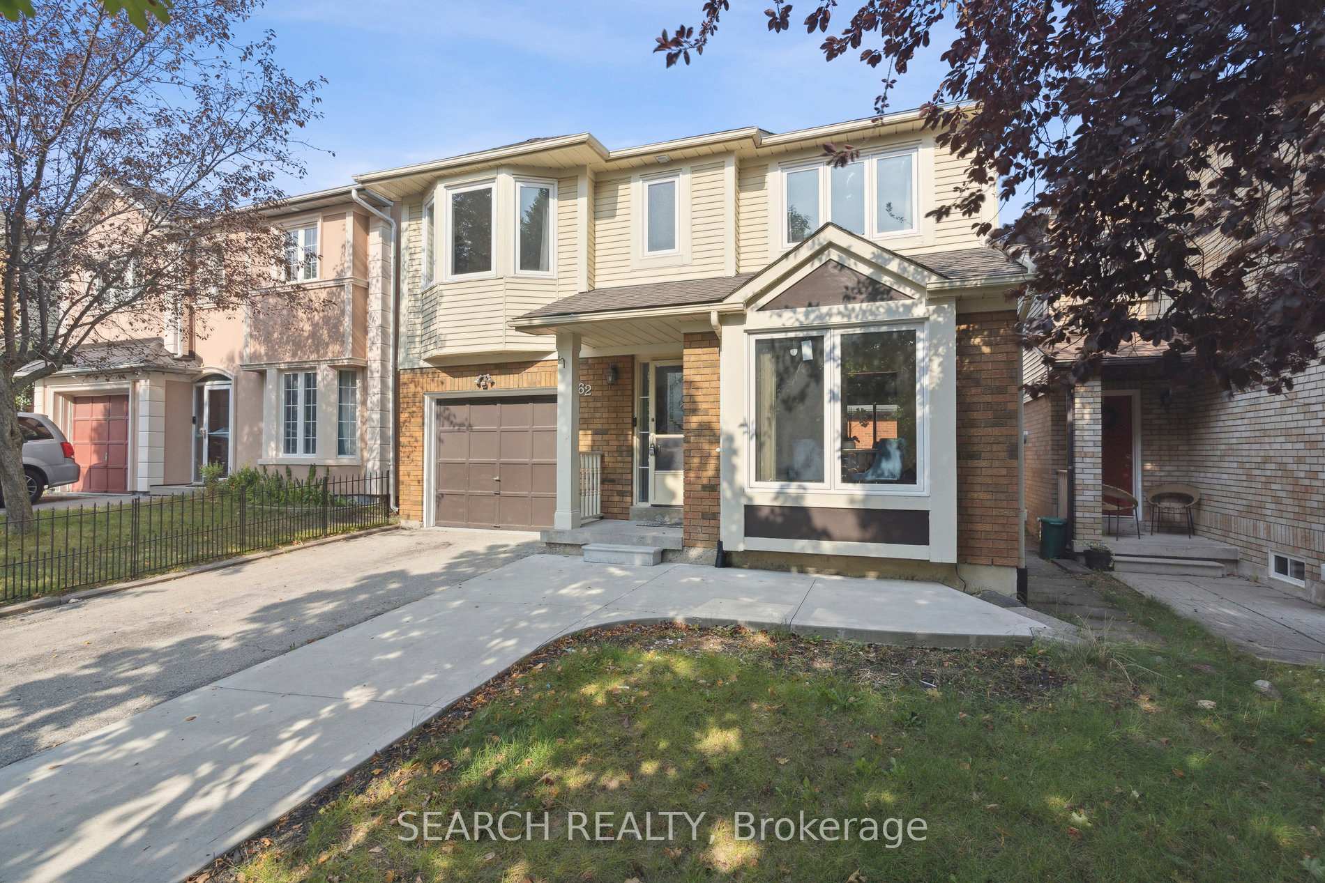 Photo 5 of 62 Stoneledge Circle, Brampton, Sandringham-Wellington — HOMEH