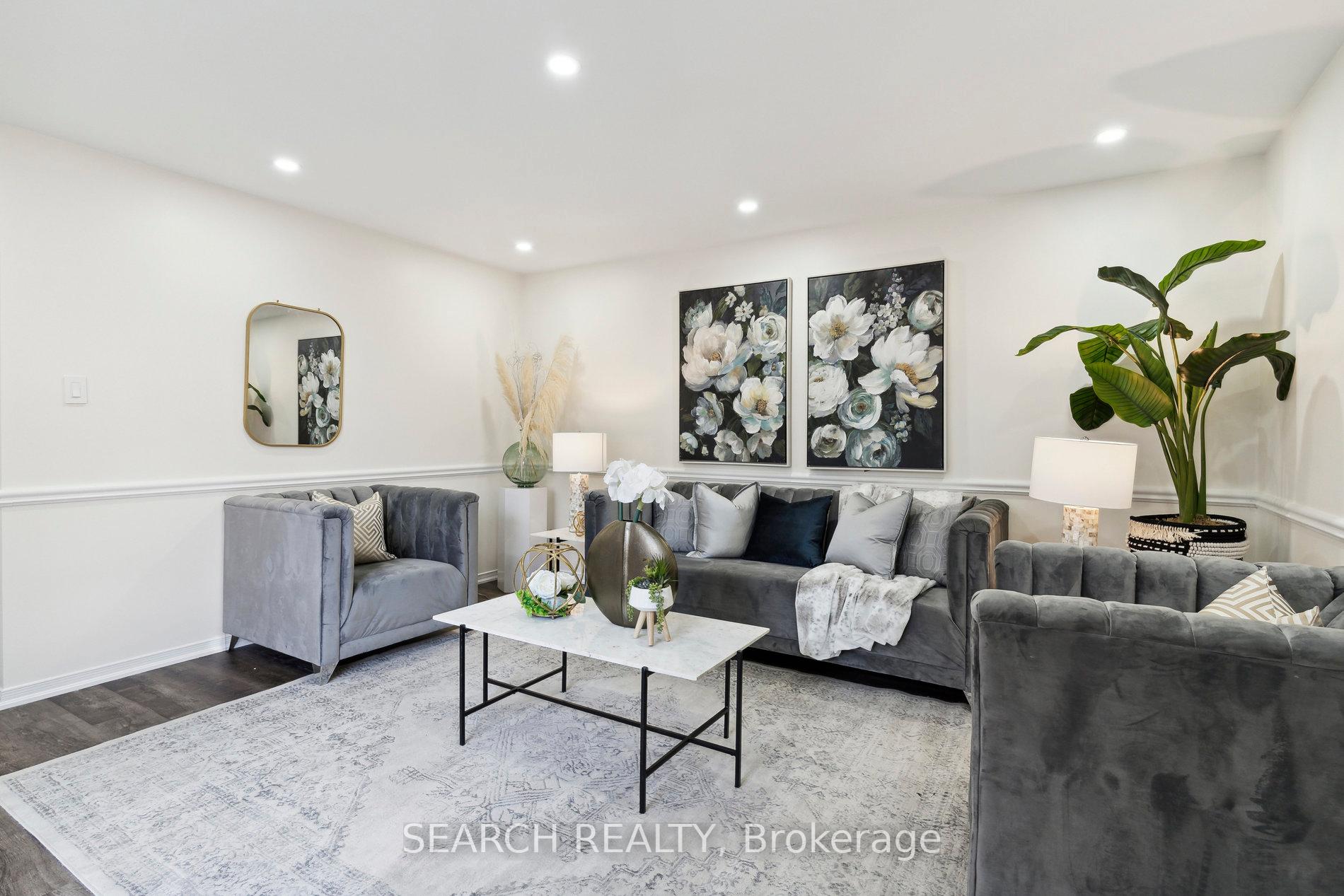 Photo 3 of 62 Stoneledge Circle, Brampton, Sandringham-Wellington — HOMEH