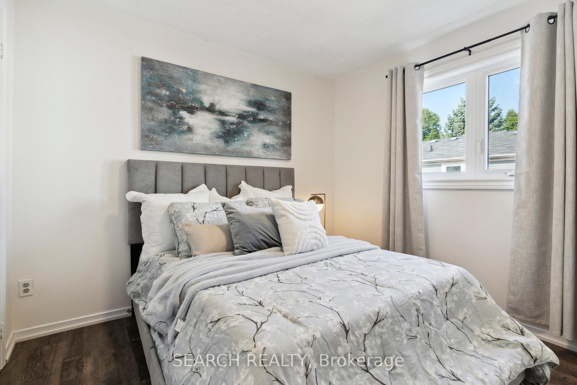 Photo 21 of 62 Stoneledge Circle, Brampton, Sandringham-Wellington — HOMEH