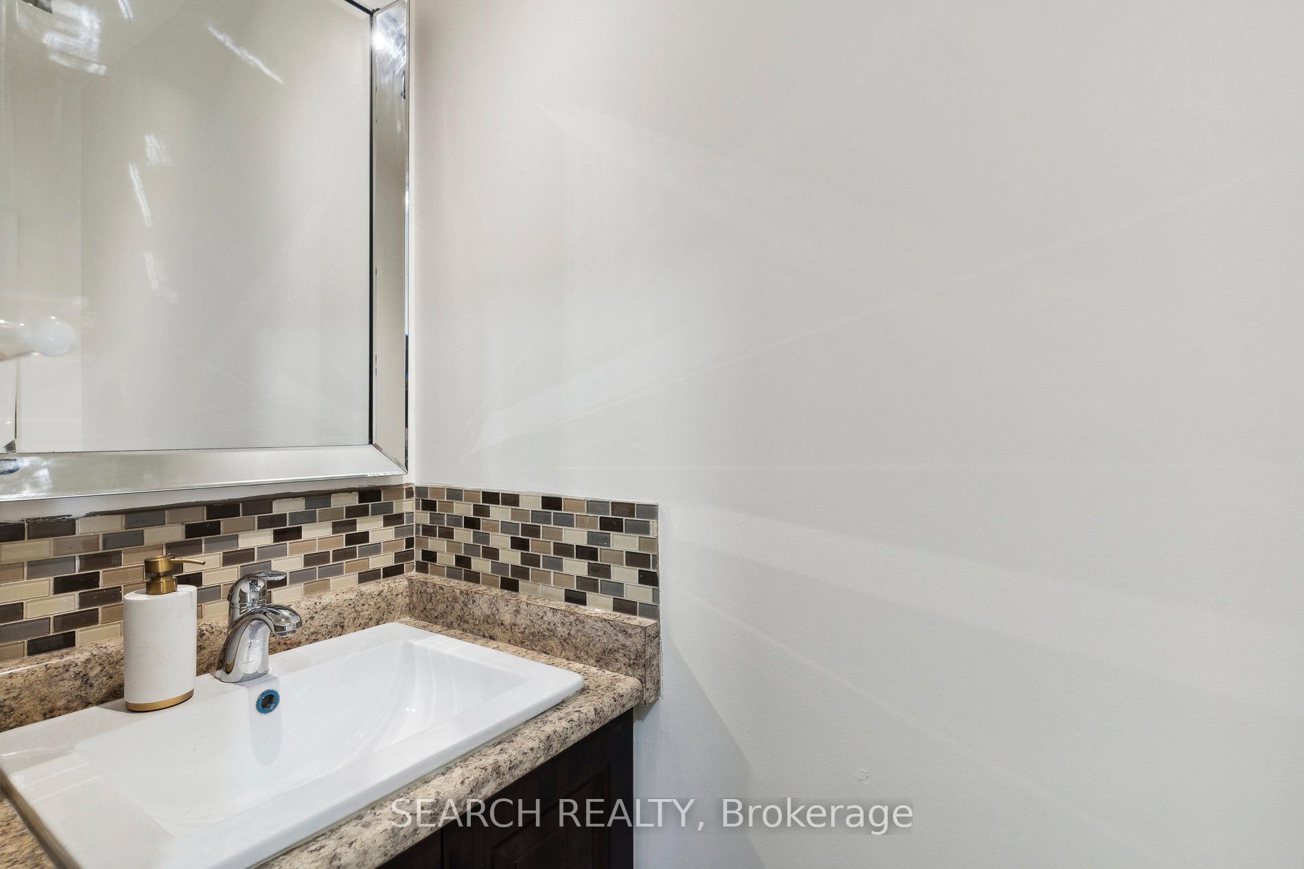 Photo 25 of 62 Stoneledge Circle, Brampton, Sandringham-Wellington — HOMEH