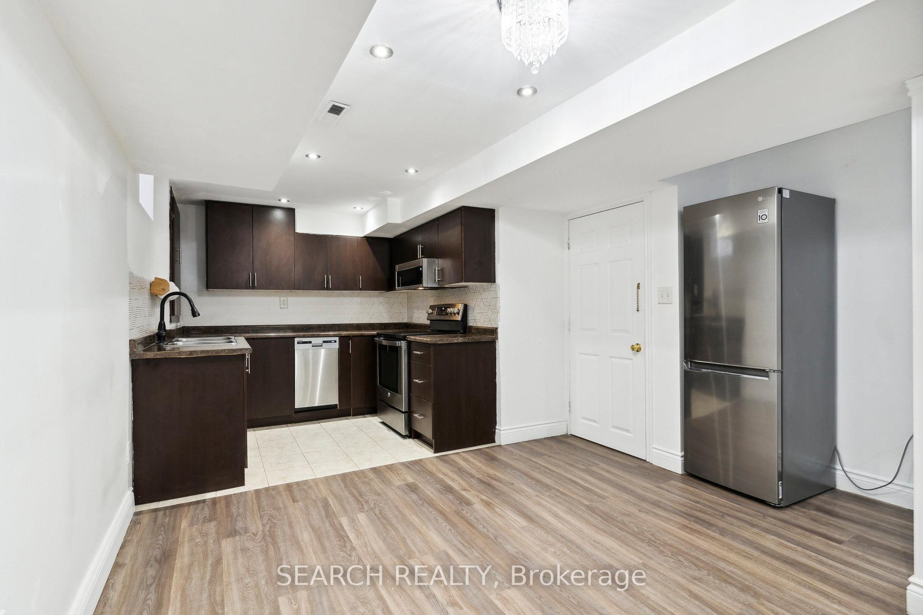 Photo 29 of 62 Stoneledge Circle, Brampton, Sandringham-Wellington — HOMEH