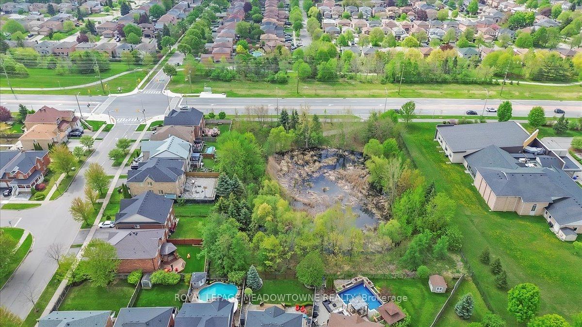 Photo 6 of 5 Freer Crescent, Ajax, Northwest Ajax — HOMEH