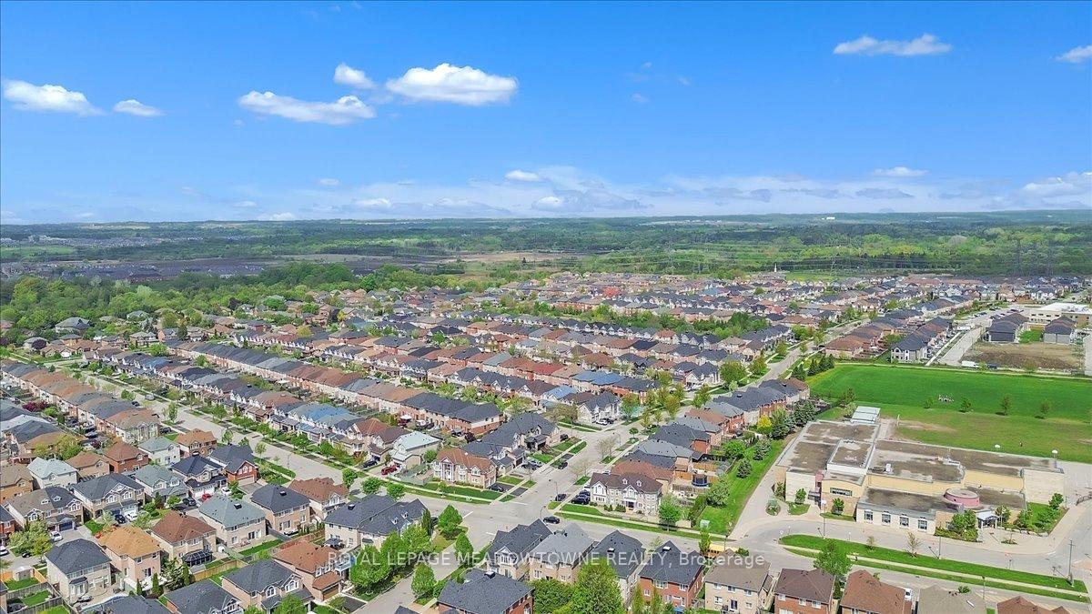 Photo 47 of 5 Freer Crescent, Ajax, Northwest Ajax — HOMEH