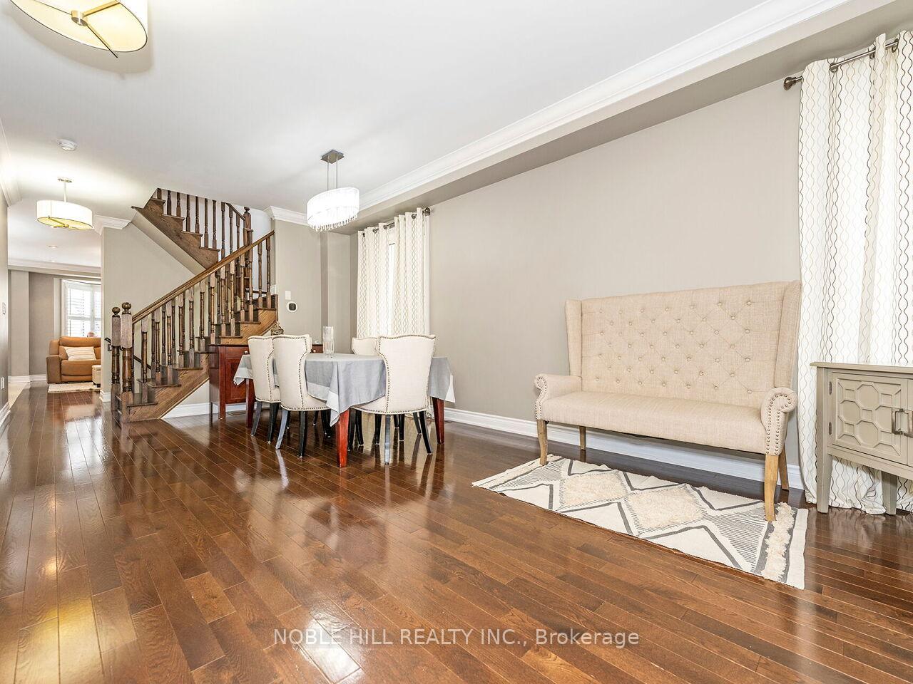 Photo 3 of 27 Cranbrook Crescent, Vaughan, Kleinburg — HOMEH