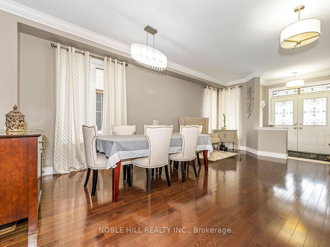 Photo 5 of 27 Cranbrook Crescent, Vaughan, Kleinburg — HOMEH