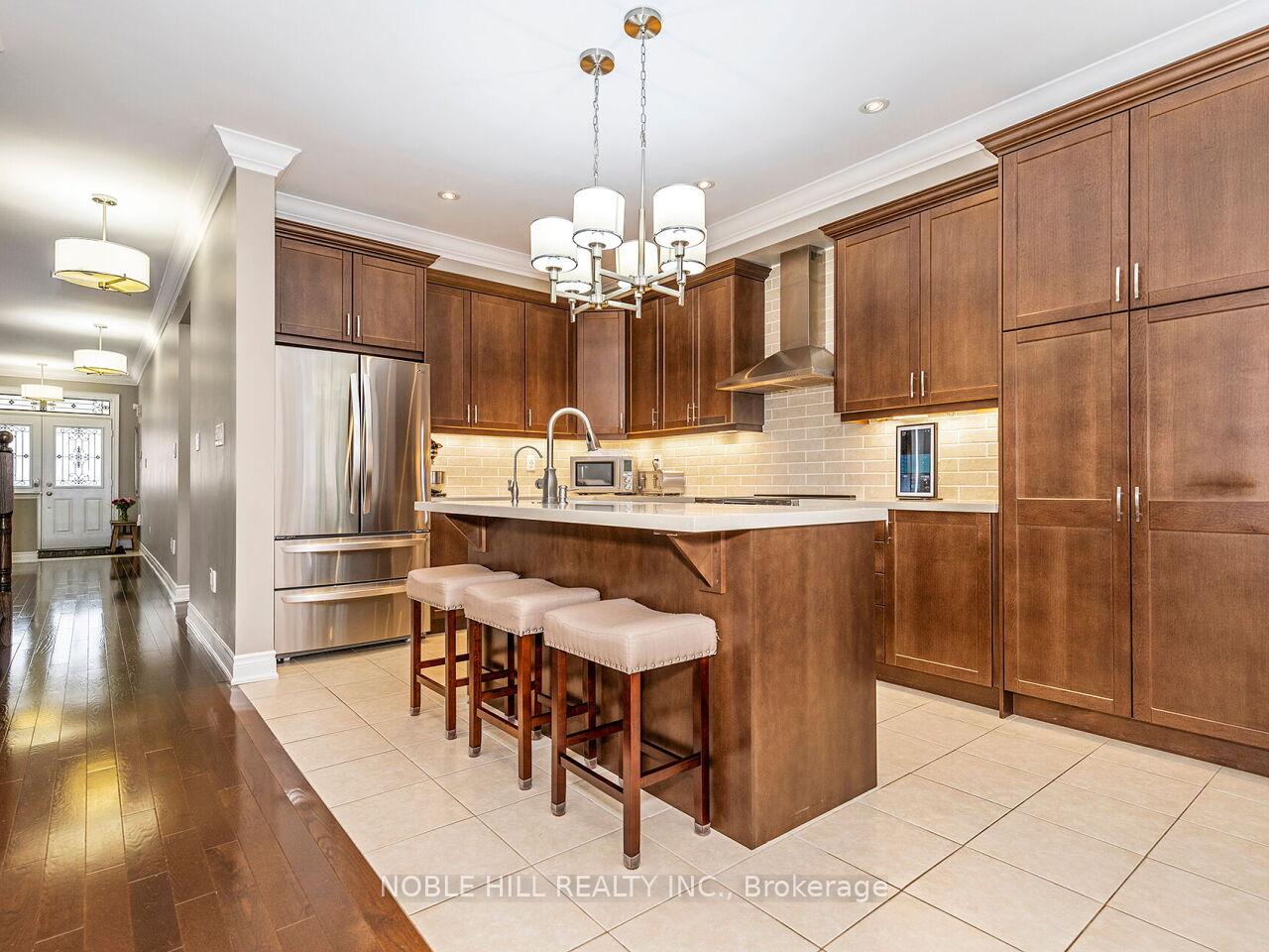 Photo 10 of 27 Cranbrook Crescent, Vaughan, Kleinburg — HOMEH
