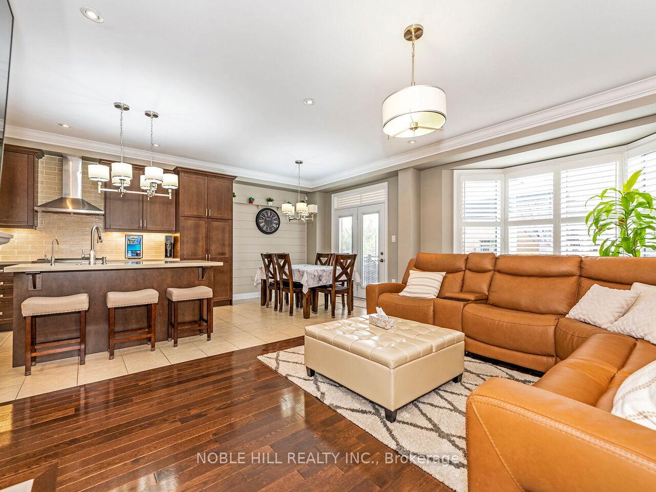 Photo 11 of 27 Cranbrook Crescent, Vaughan, Kleinburg — HOMEH