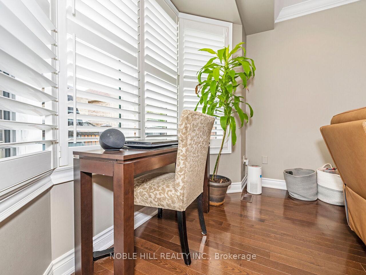Photo 12 of 27 Cranbrook Crescent, Vaughan, Kleinburg — HOMEH
