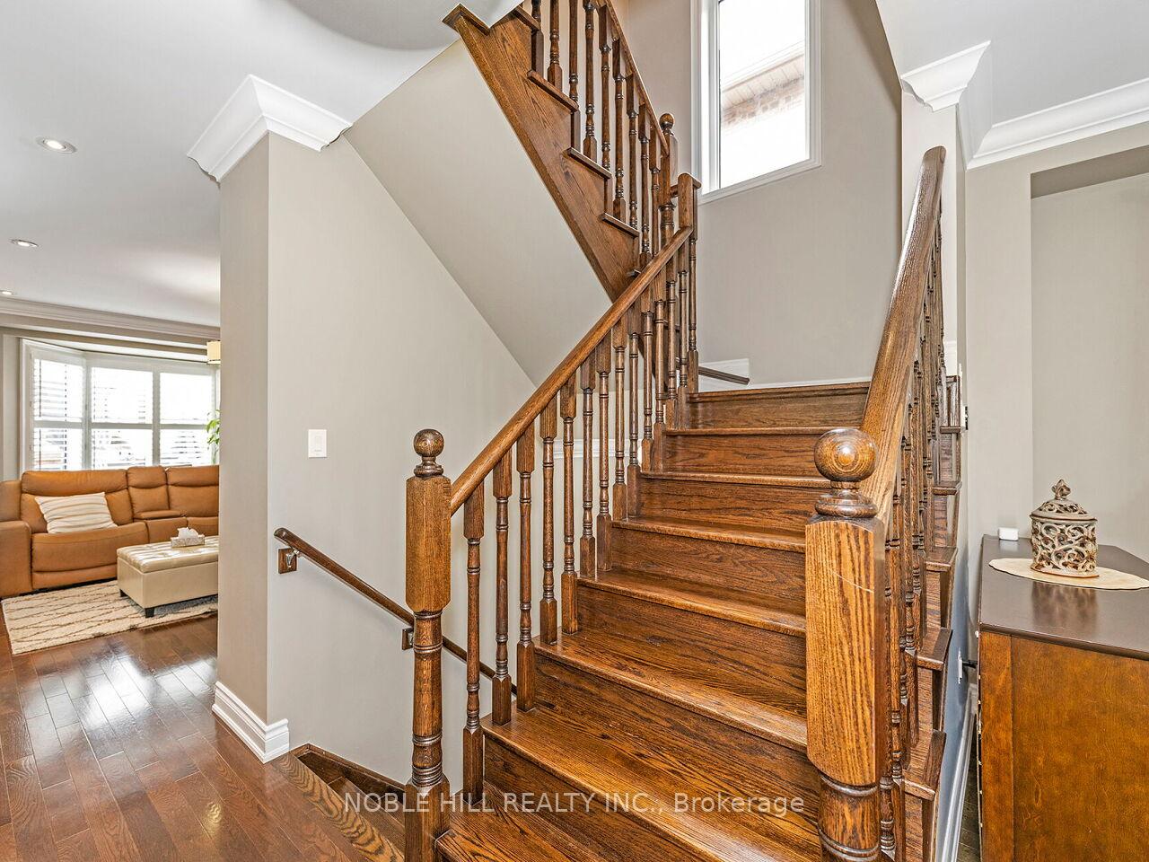 Photo 29 of 27 Cranbrook Crescent, Vaughan, Kleinburg — HOMEH