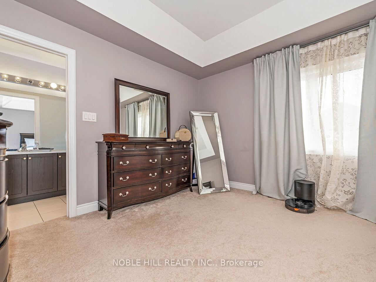 Photo 18 of 27 Cranbrook Crescent, Vaughan, Kleinburg — HOMEH