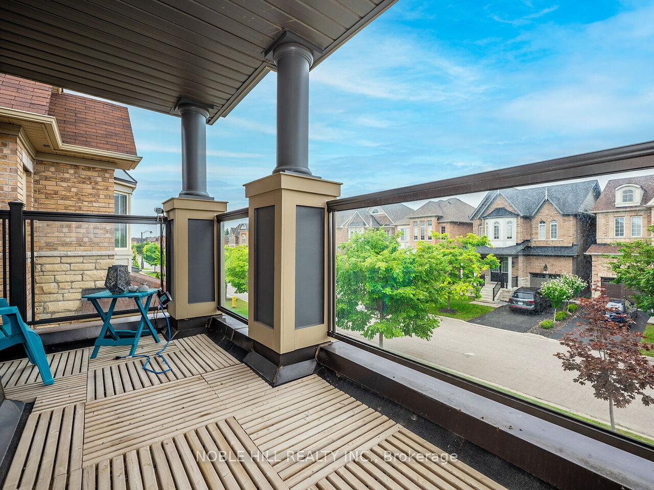 Photo 20 of 27 Cranbrook Crescent, Vaughan, Kleinburg — HOMEH