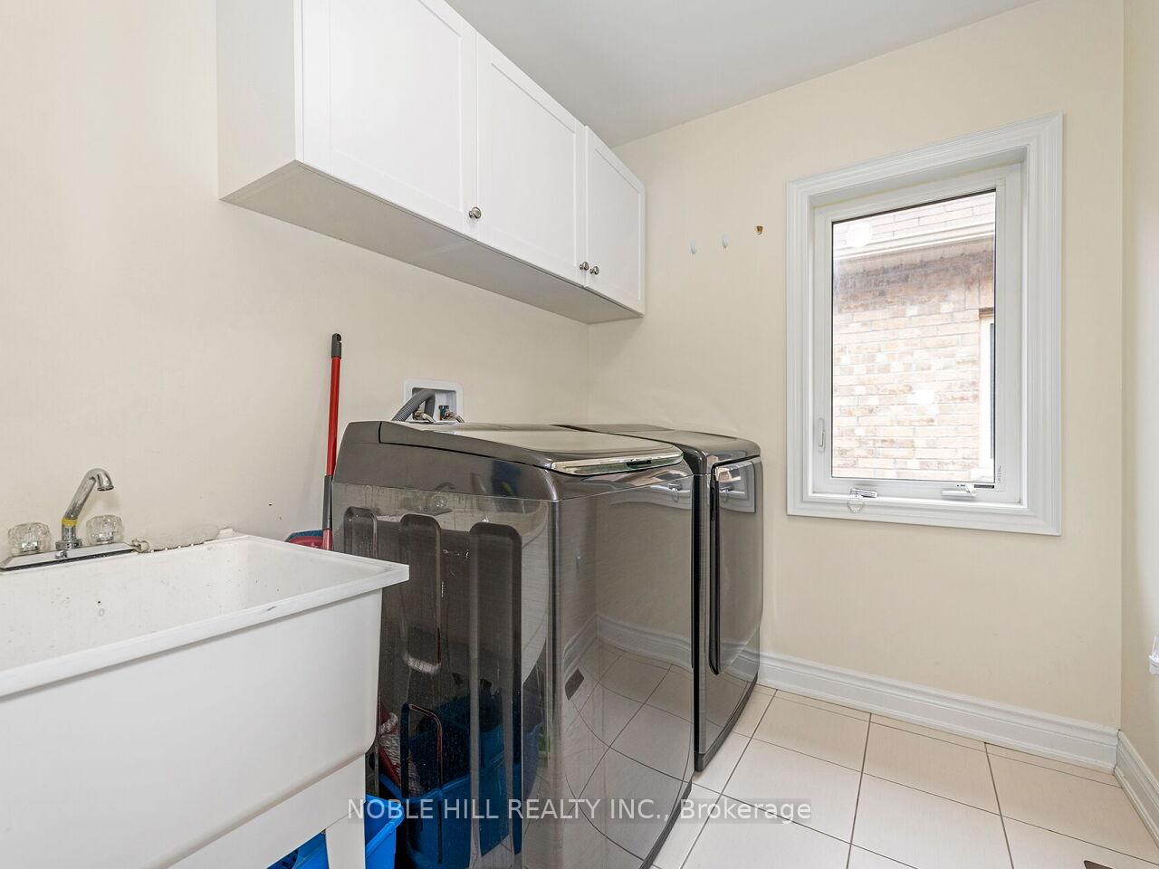 Photo 24 of 27 Cranbrook Crescent, Vaughan, Kleinburg — HOMEH