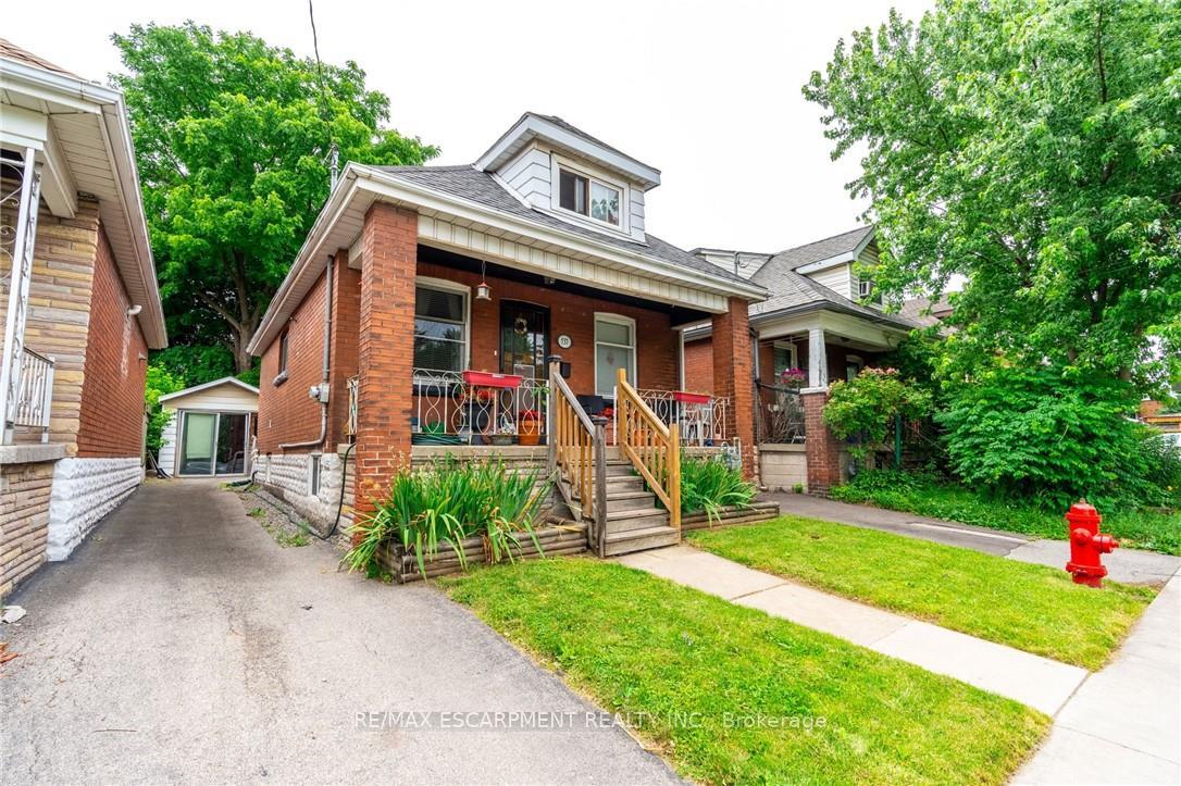 Front of 537 Ferguson Avenue N