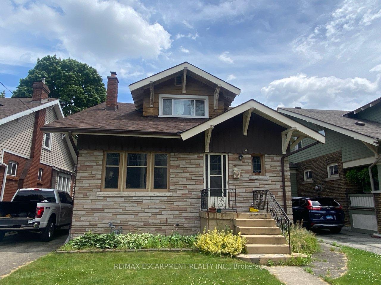 Front of 167 Balmoral Avenue S