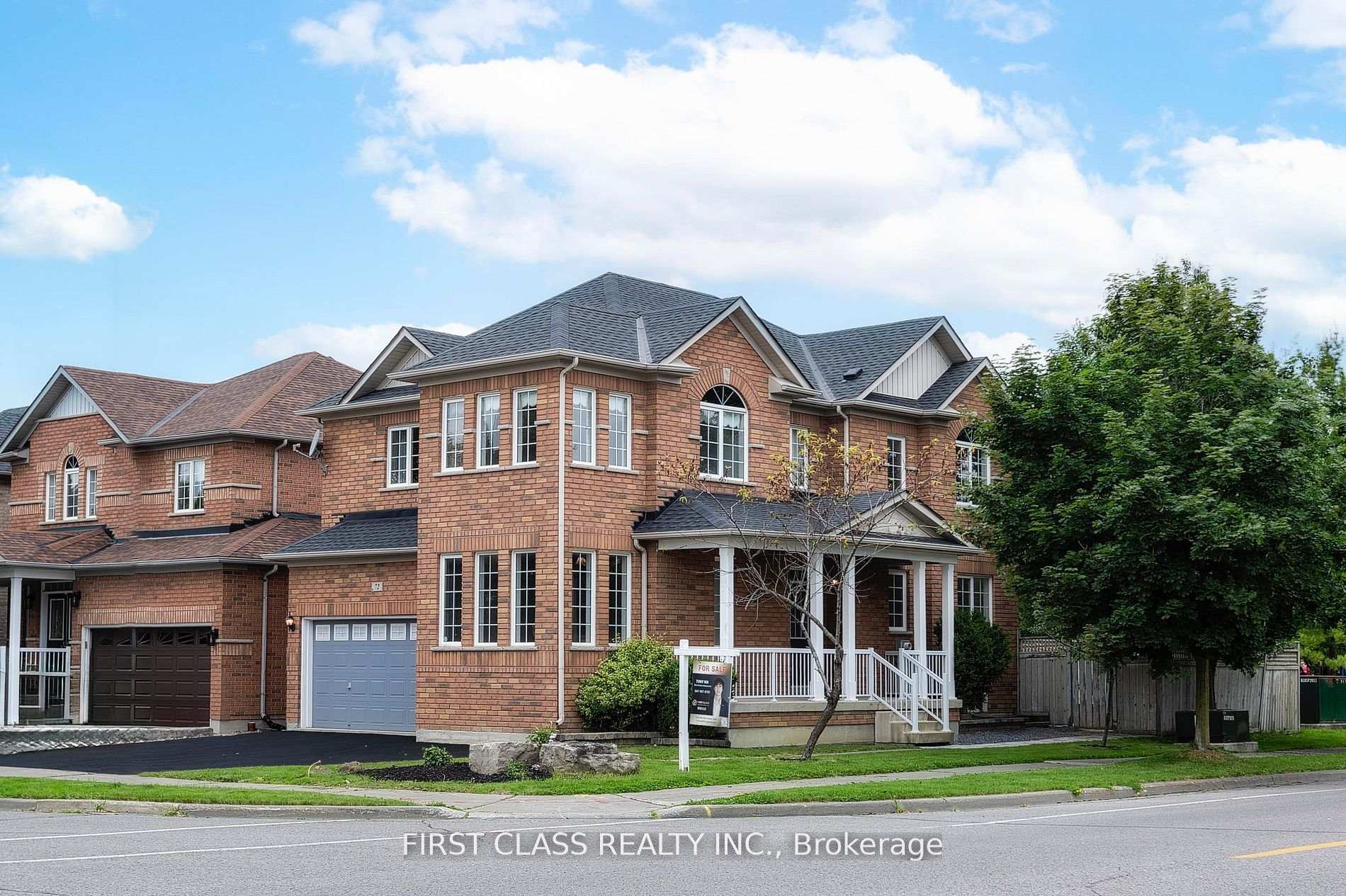 Photo 2 of 72 Perivale Gardens, Aurora, Bayview Wellington — HOMEH